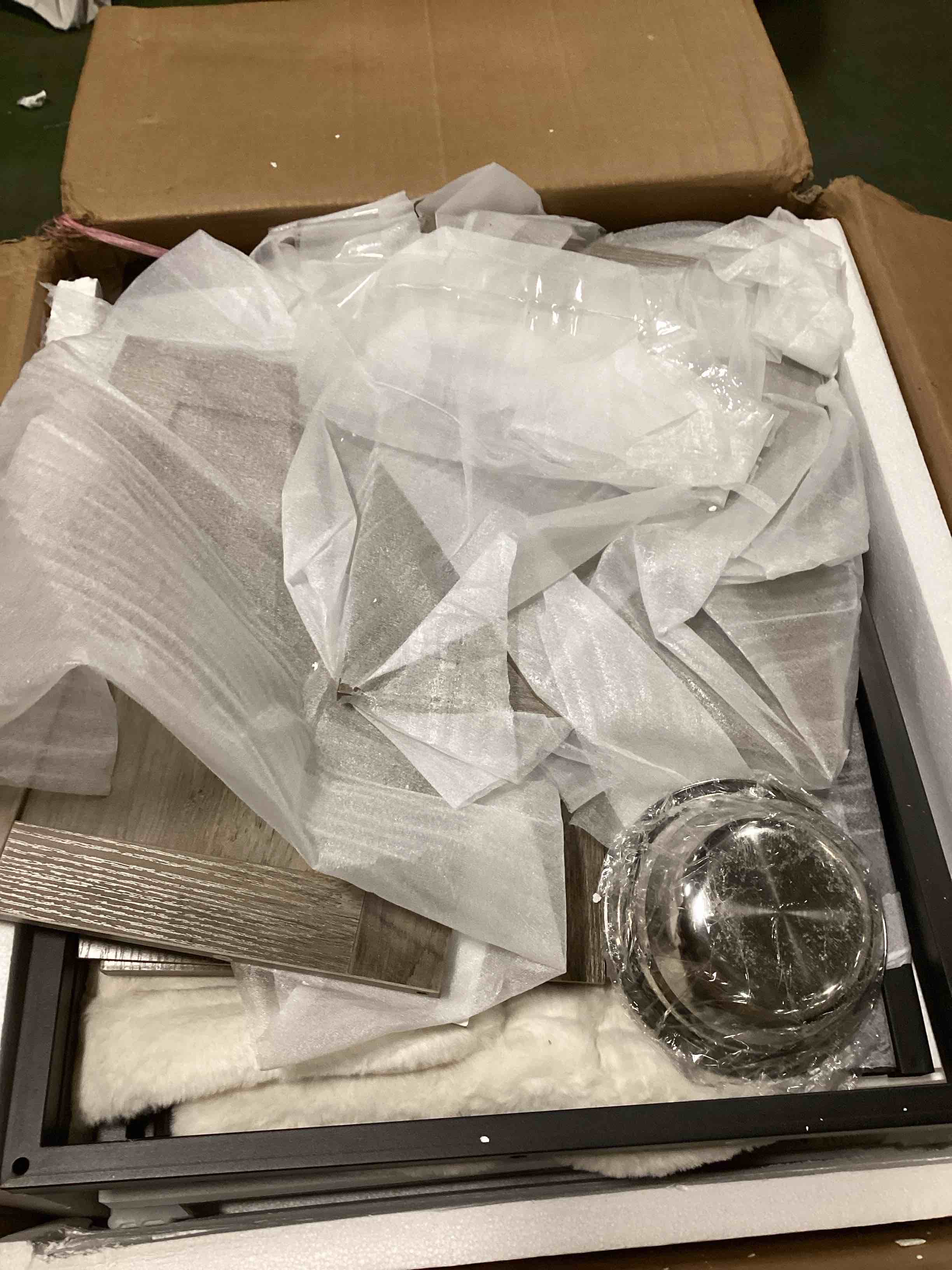 https://s3.amazonaws.com/lotting-images-prod/bidfta/PPE1561305_1733794297288.jpeg