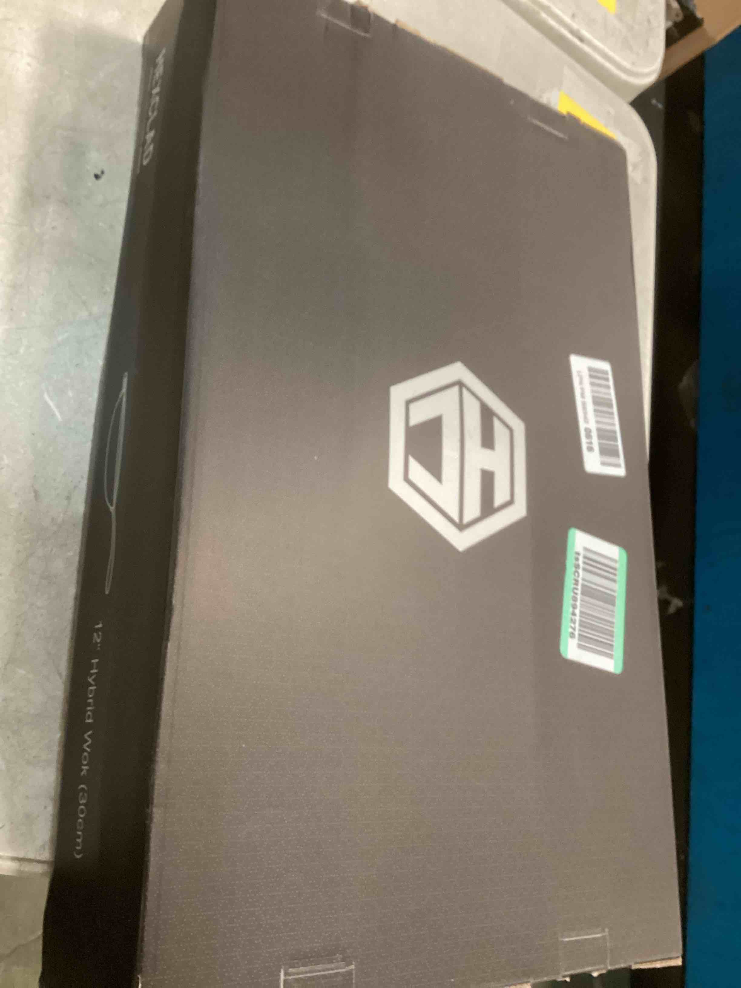 https://s3.amazonaws.com/lotting-images-prod/bidfta/PPE1562932_1734572824031.jpeg