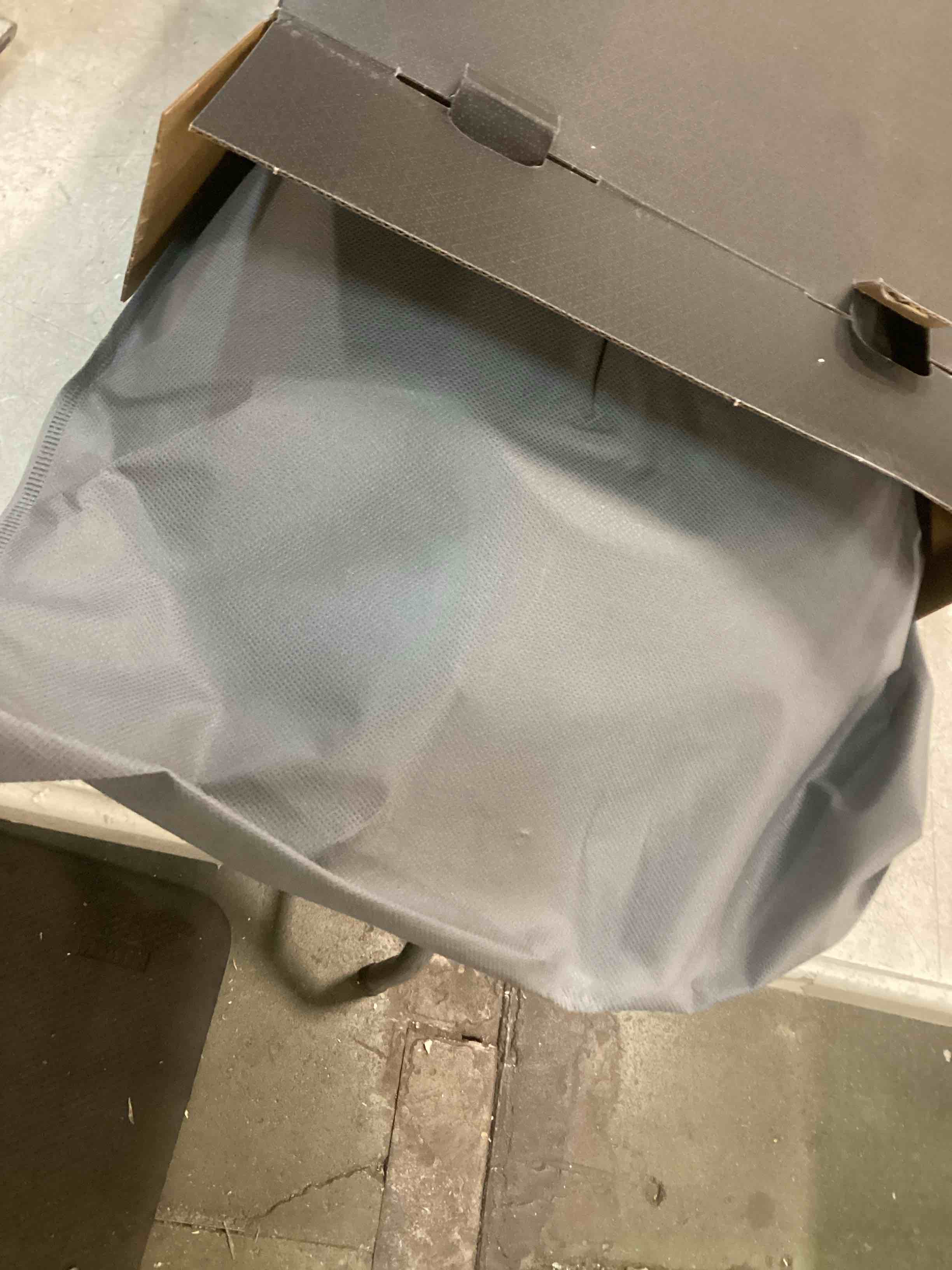 https://s3.amazonaws.com/lotting-images-prod/bidfta/PPE1562932_1734572846278.jpeg