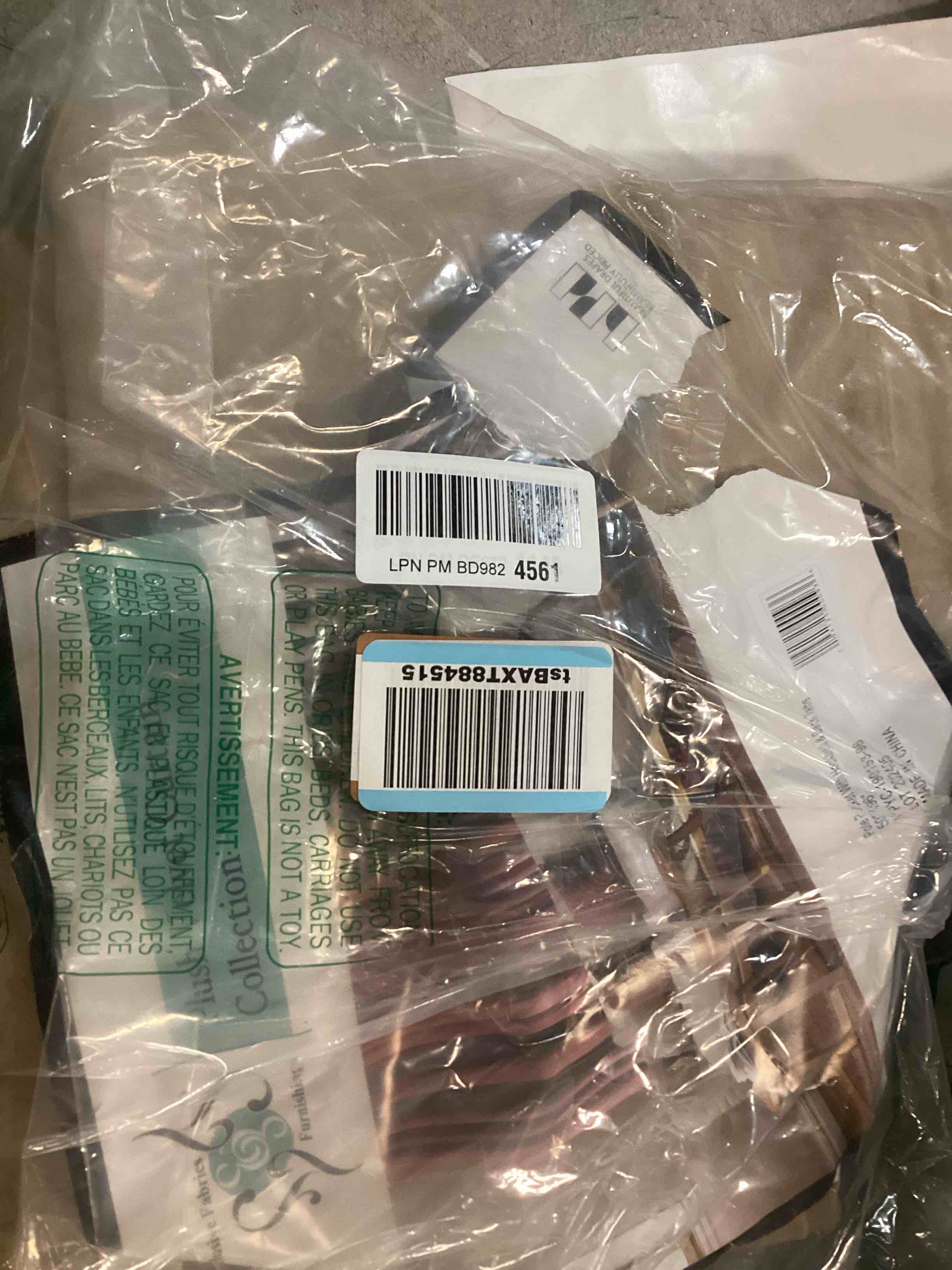 https://s3.amazonaws.com/lotting-images-prod/bidfta/PPE1563330_1735615051477.jpeg