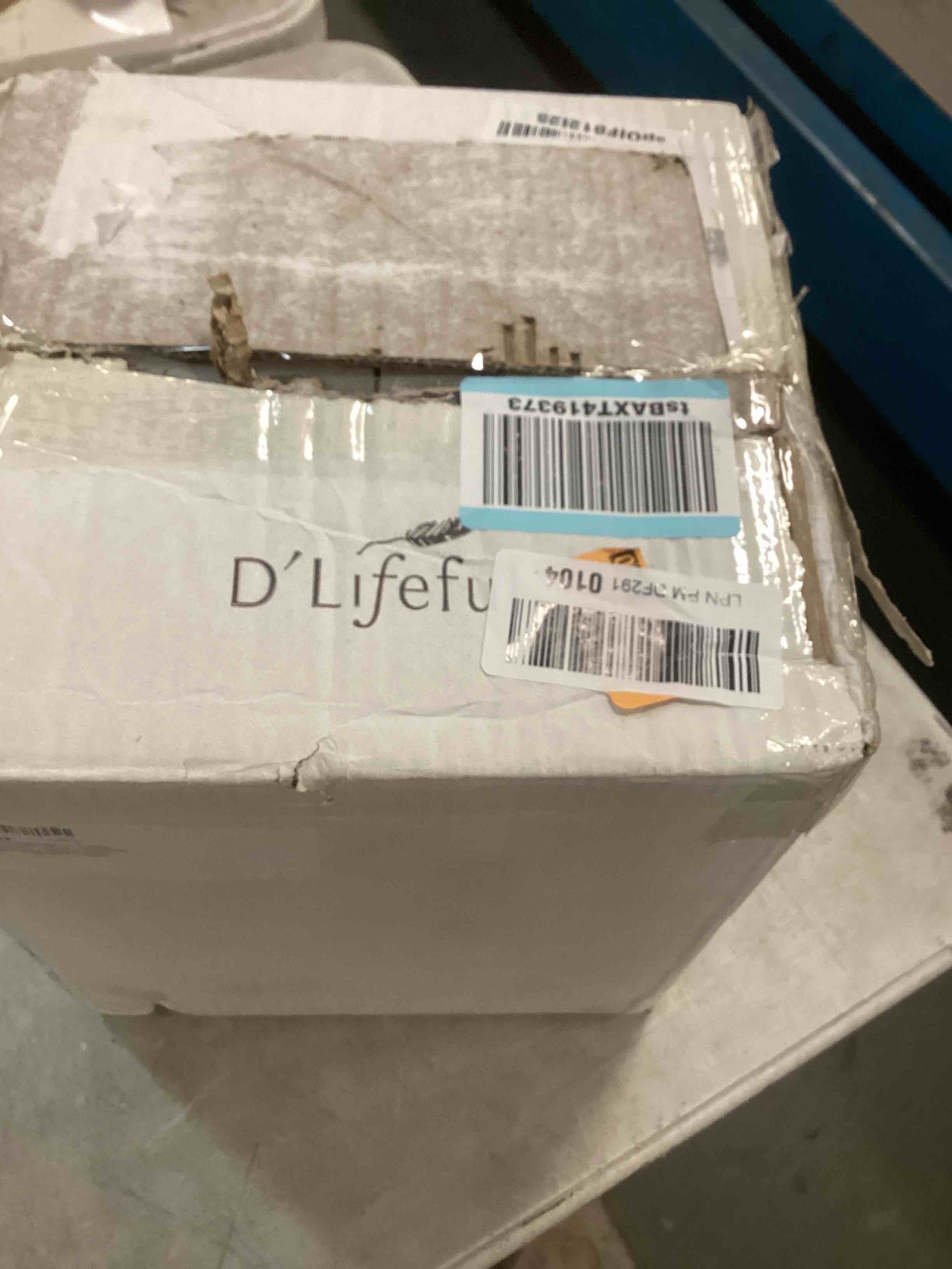 https://s3.amazonaws.com/lotting-images-prod/bidfta/PPE1563435_1735863674364.jpeg