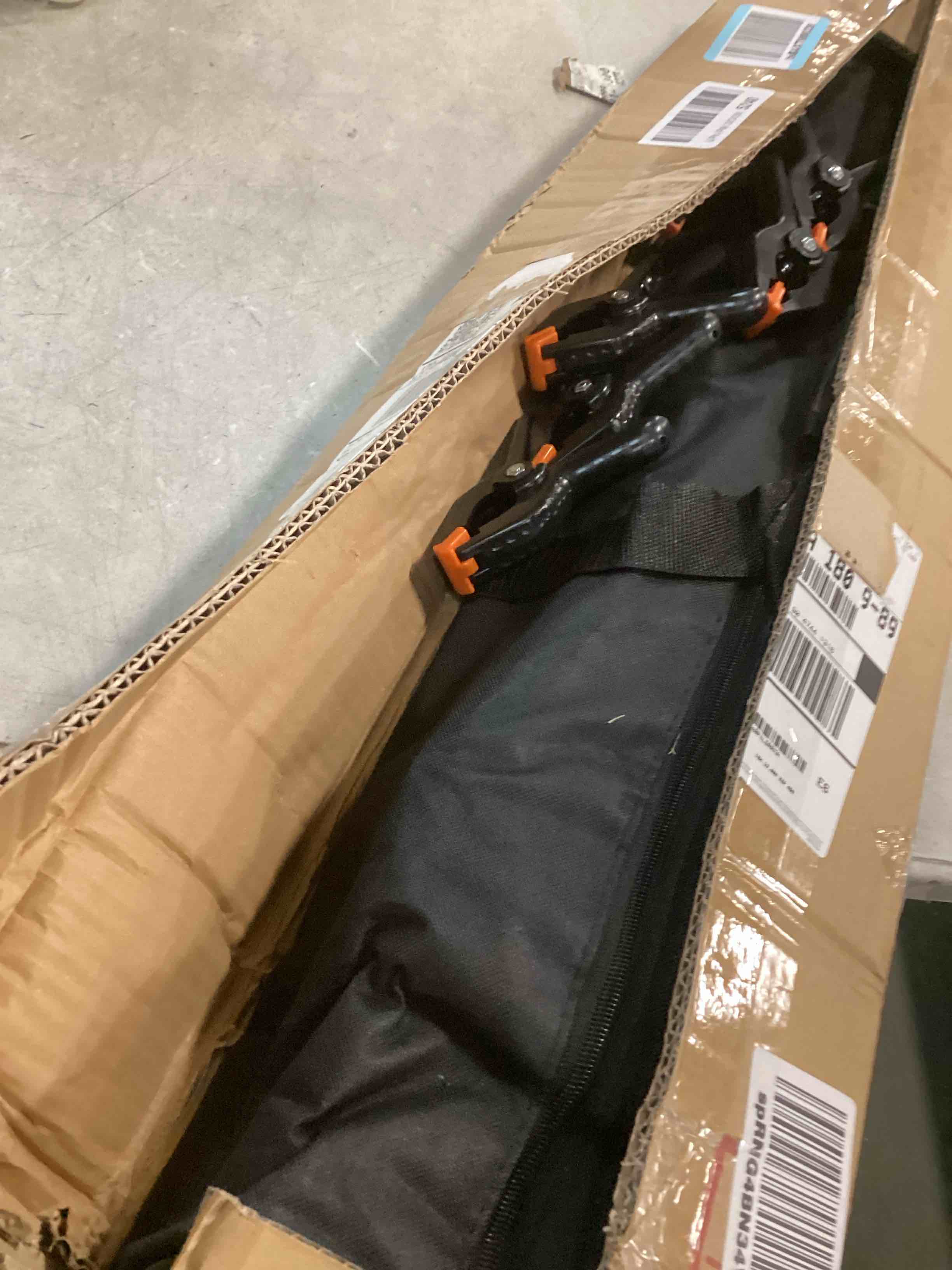 https://s3.amazonaws.com/lotting-images-prod/bidfta/PPE1563556_1735884248903.jpeg