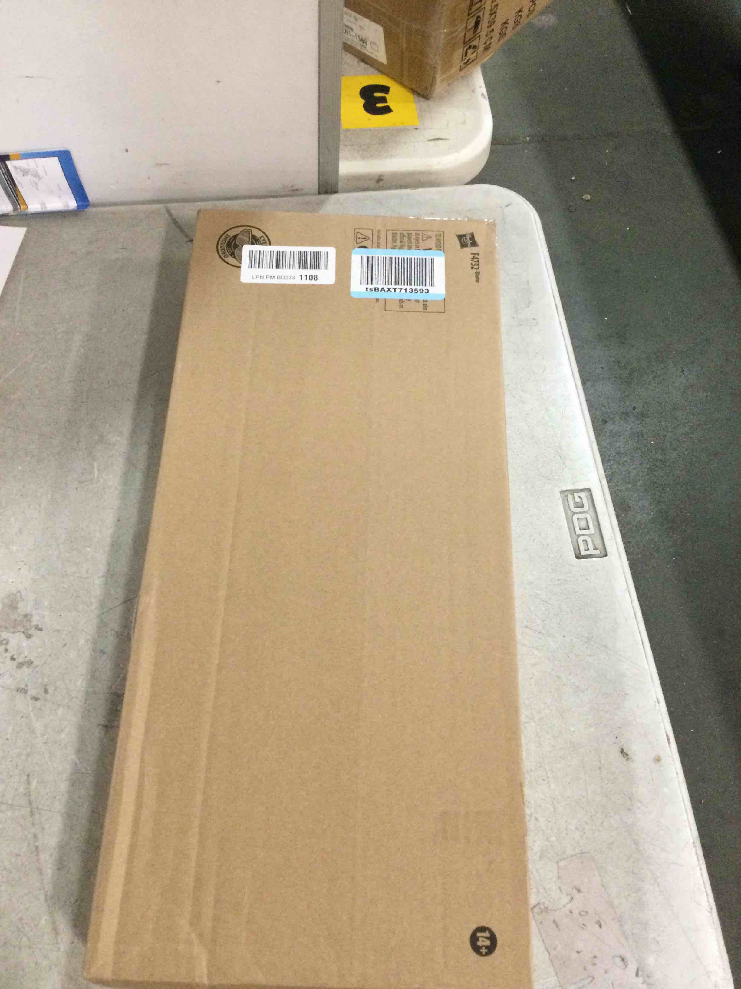 https://s3.amazonaws.com/lotting-images-prod/bidfta/PPE1564813_1735859366365.jpeg