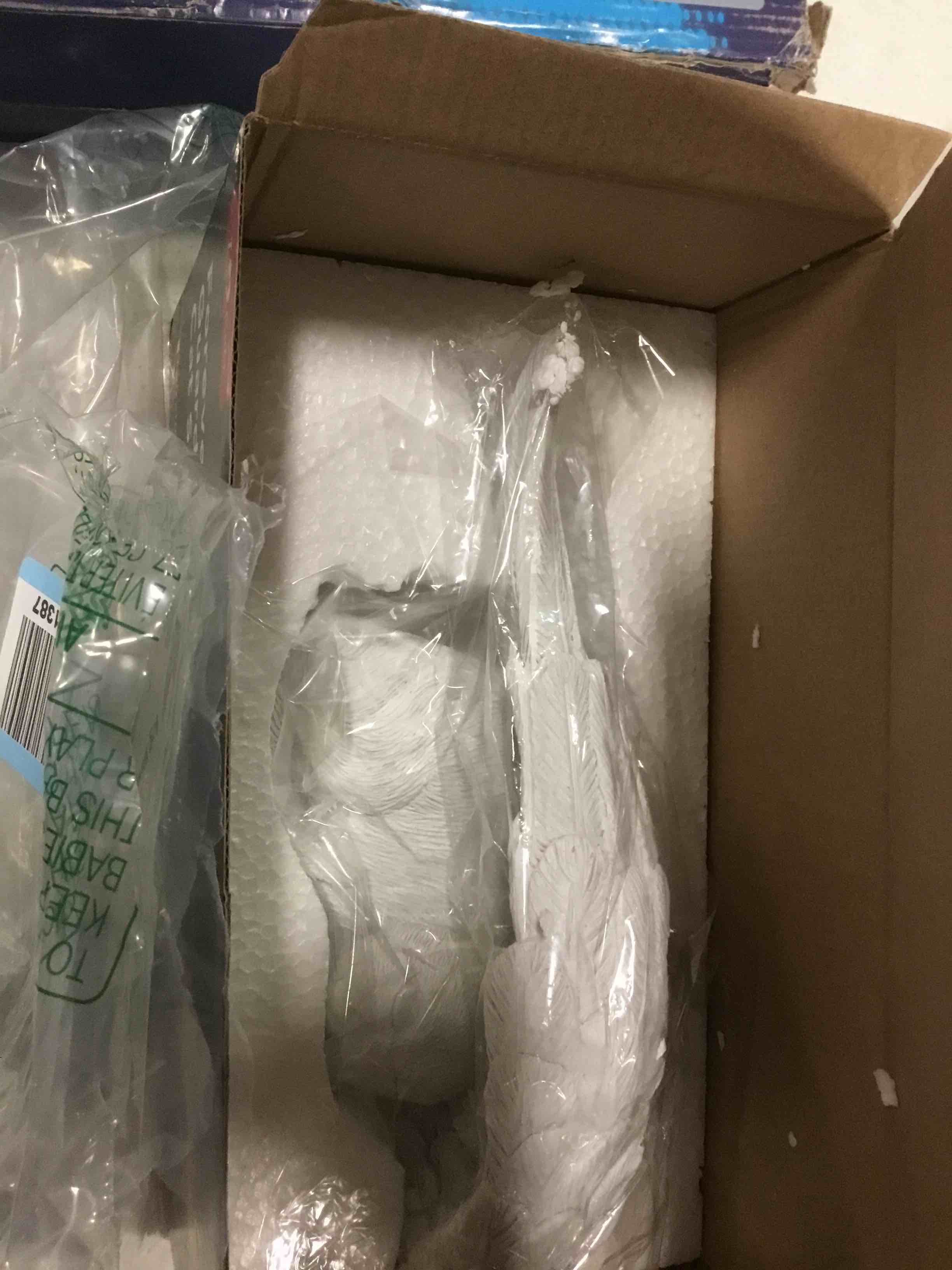 https://s3.amazonaws.com/lotting-images-prod/bidfta/PPE1565377_1736367271171.jpeg