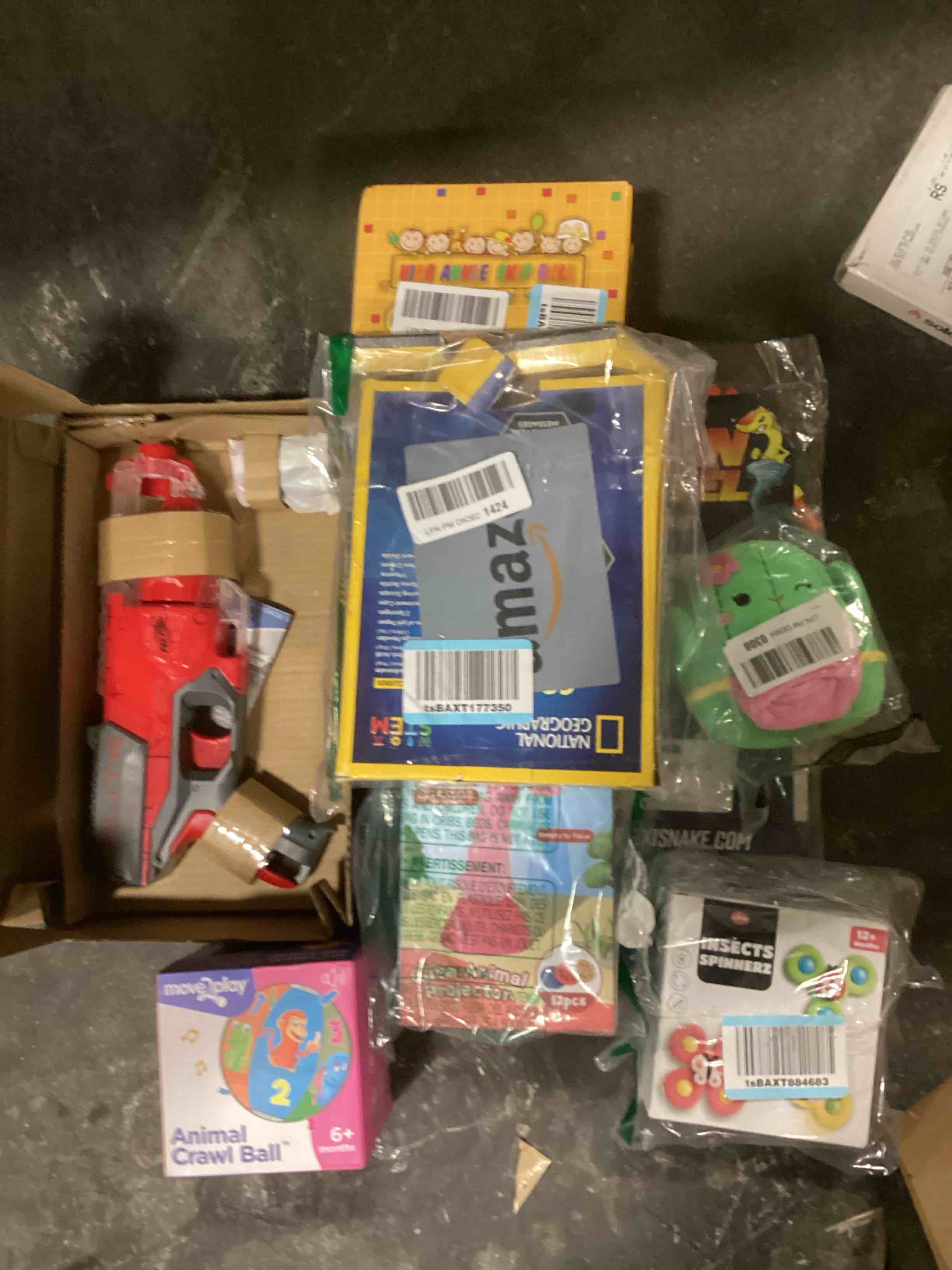 https://s3.amazonaws.com/lotting-images-prod/bidfta/PPE1565416_1736425904714.jpeg