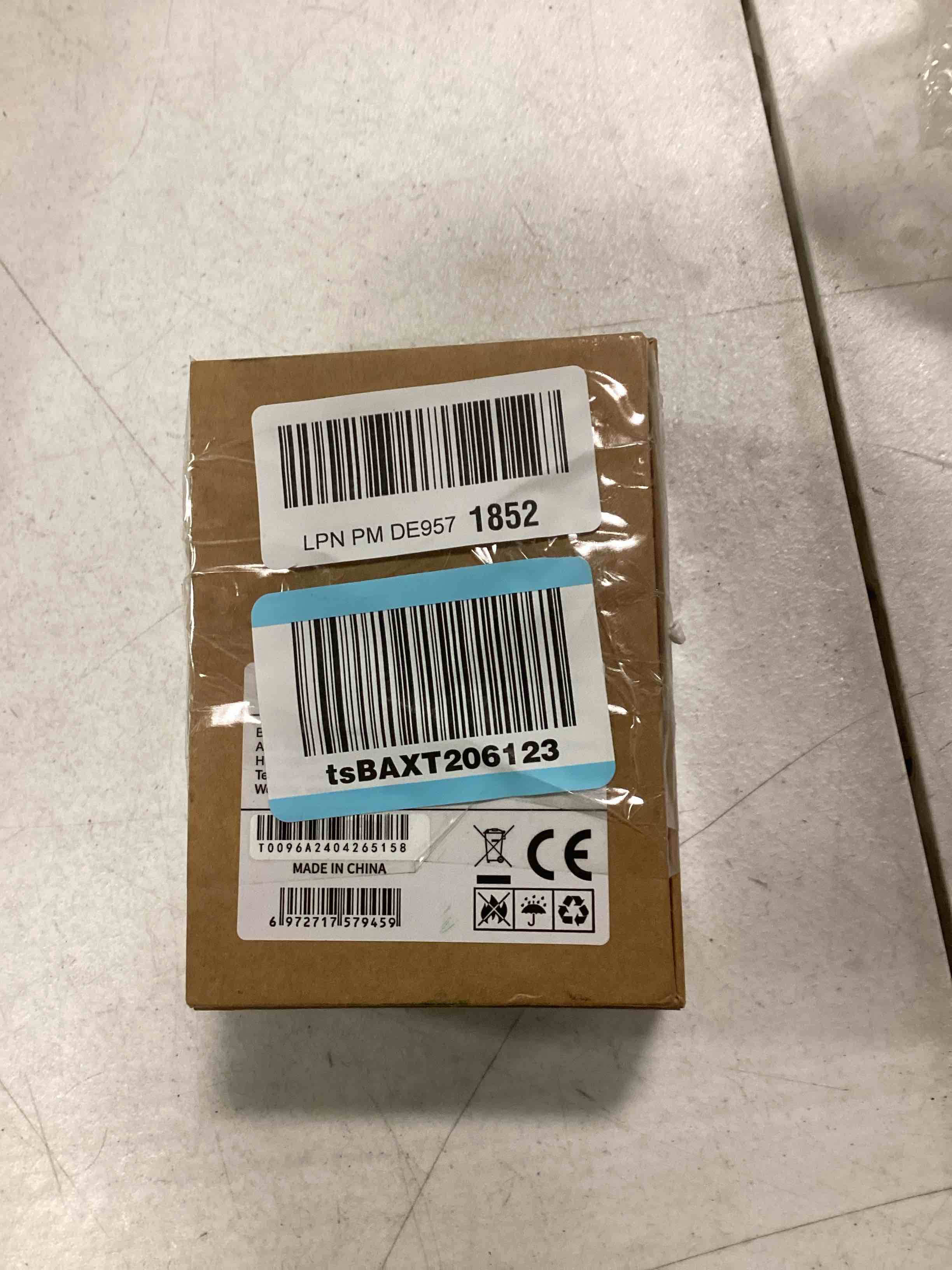 https://s3.amazonaws.com/lotting-images-prod/bidfta/PPE1565447_1736429976400.jpeg