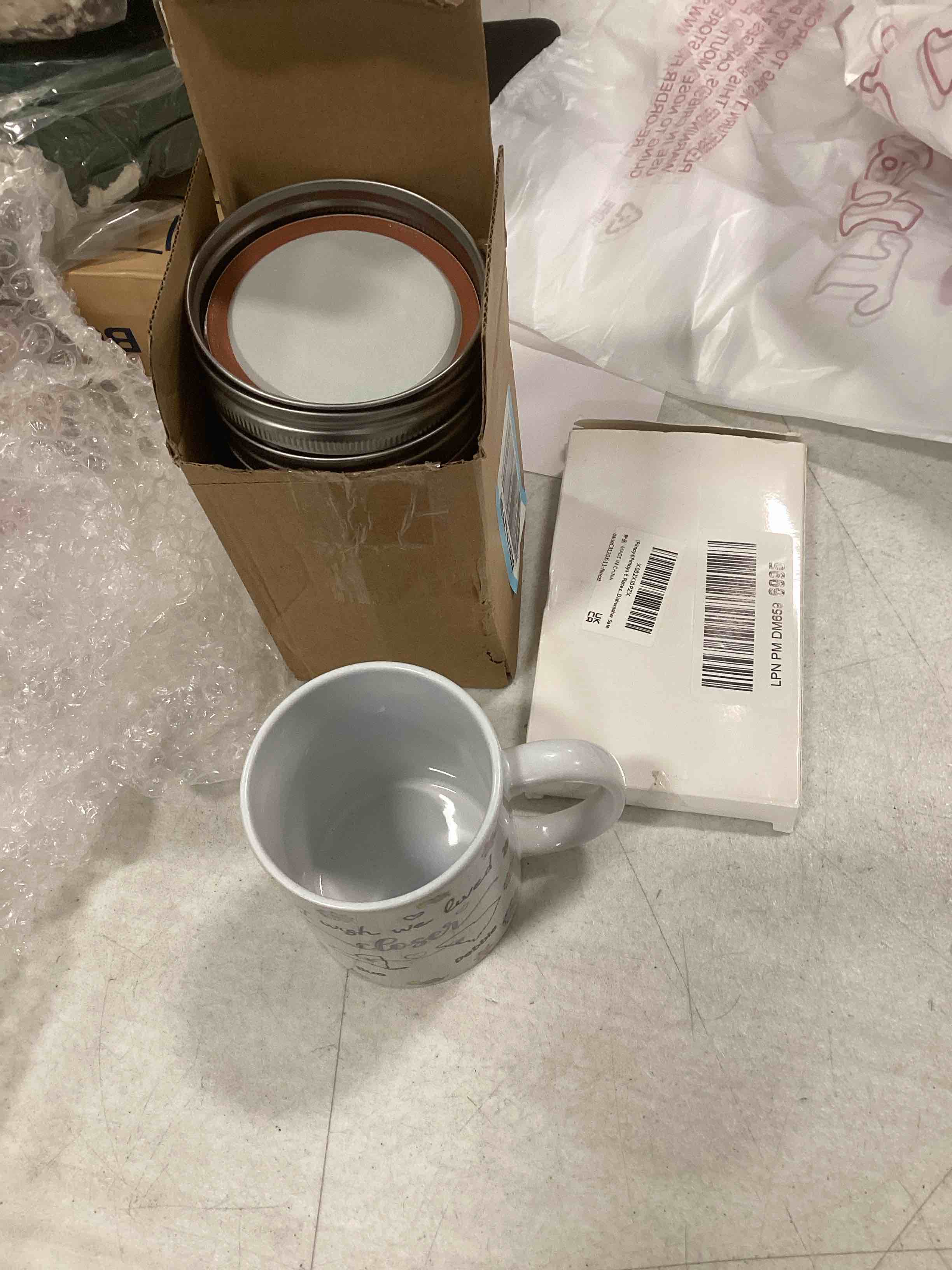 https://s3.amazonaws.com/lotting-images-prod/bidfta/PPE1565474_1736434557745.jpeg