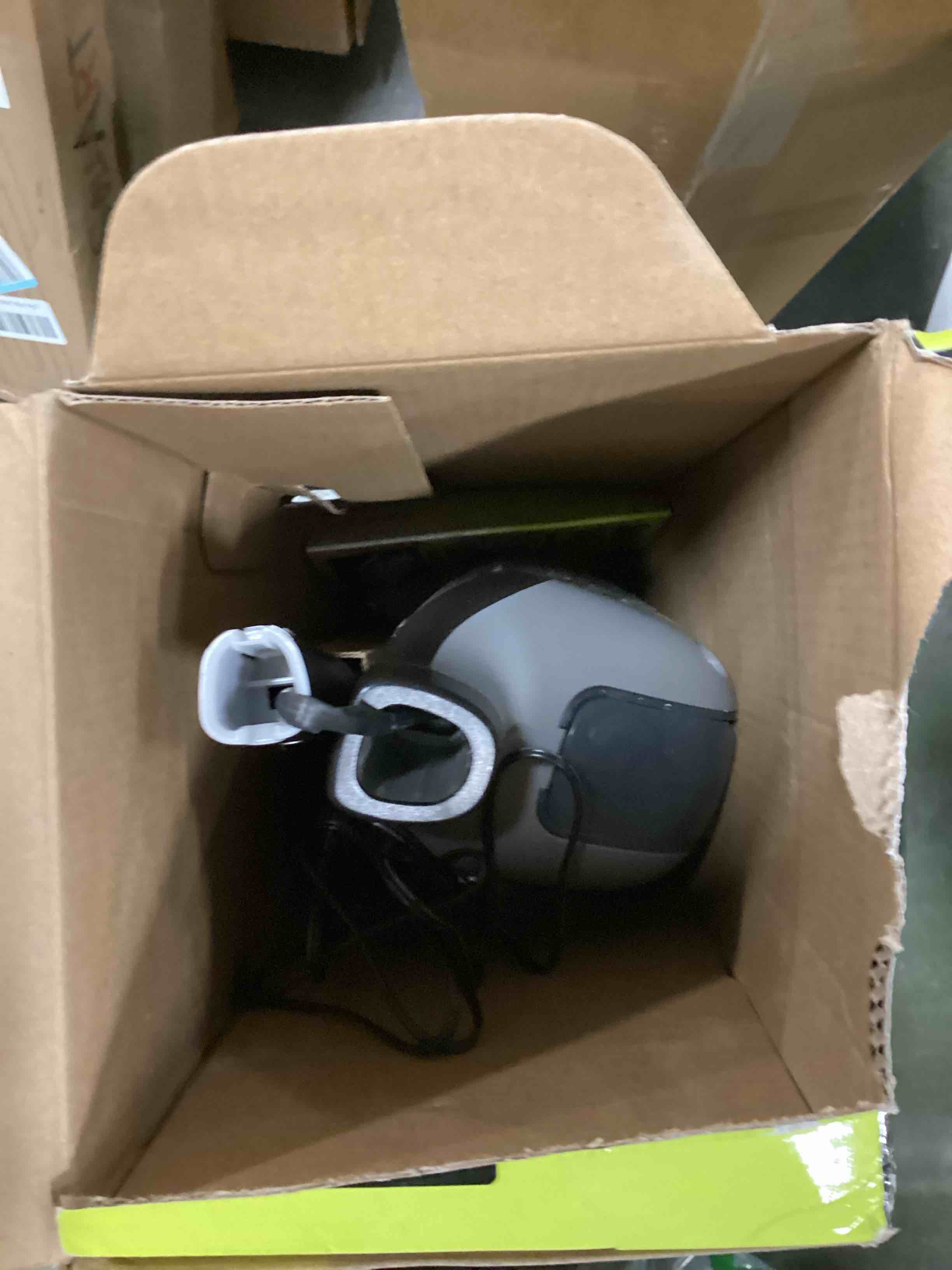 https://s3.amazonaws.com/lotting-images-prod/bidfta/PPE1565761_1736534859573.jpeg