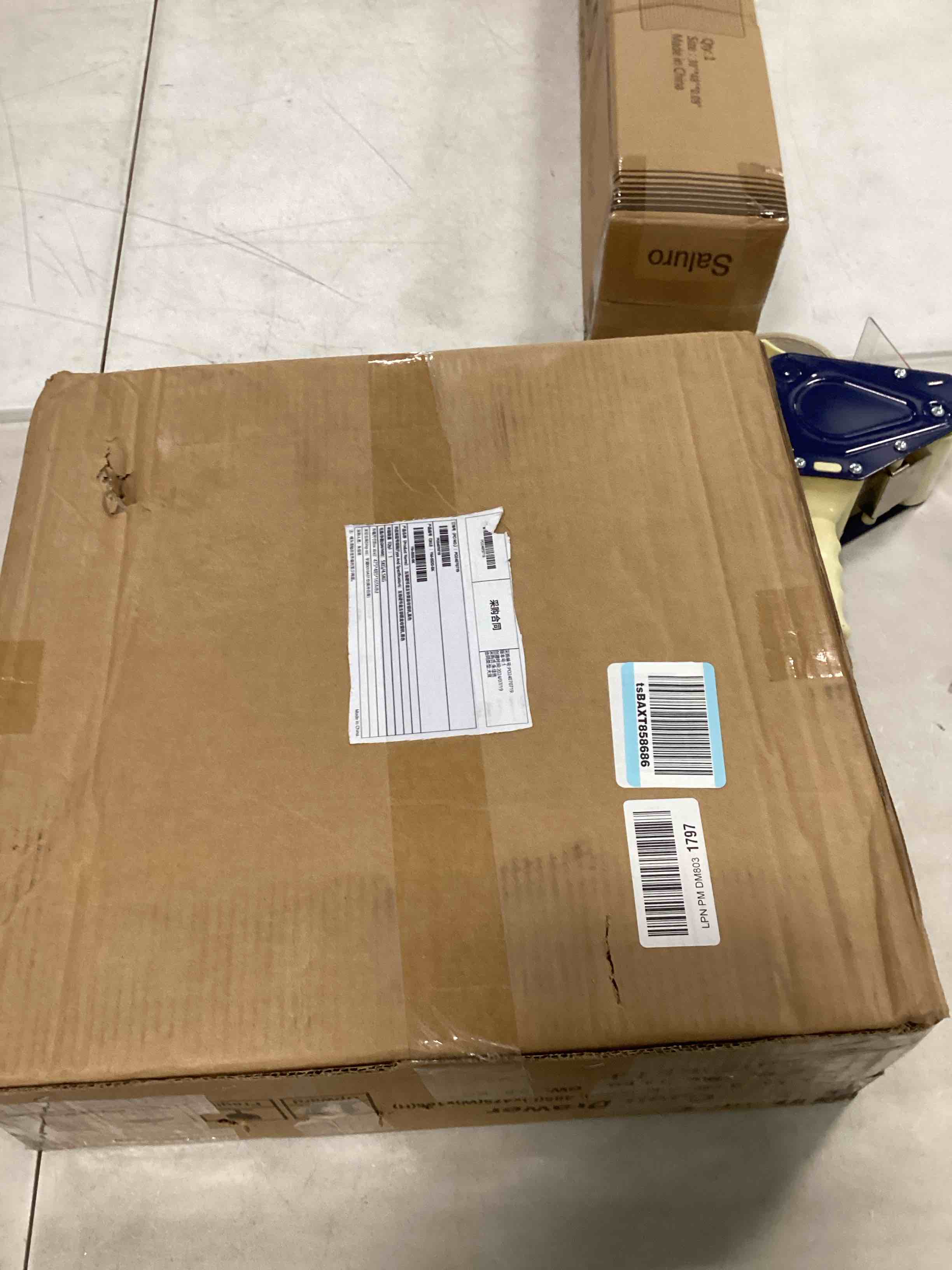 https://s3.amazonaws.com/lotting-images-prod/bidfta/PPE1565918_1736777227463.jpeg