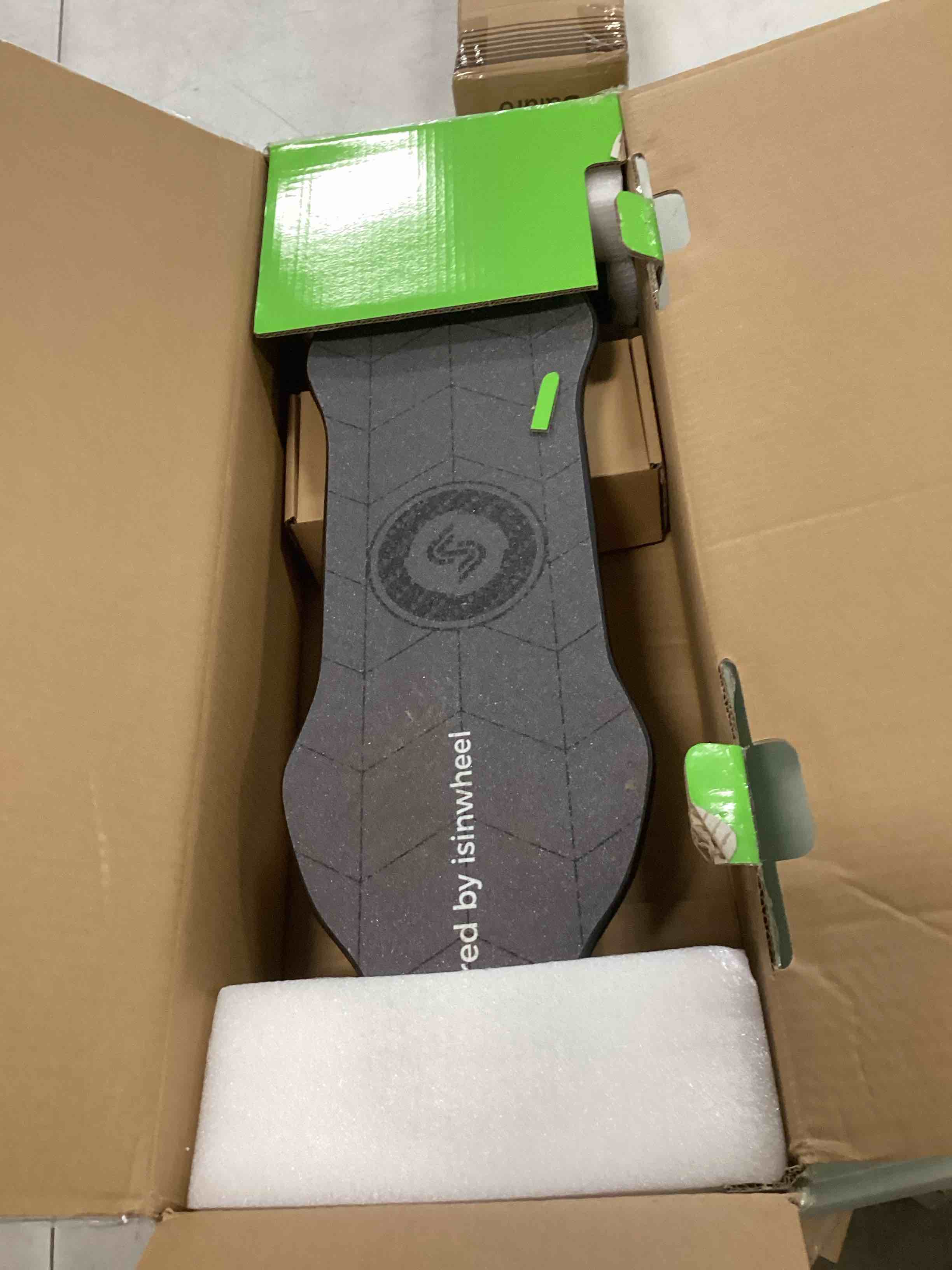 https://s3.amazonaws.com/lotting-images-prod/bidfta/PPE1565922_1736777609820.jpeg