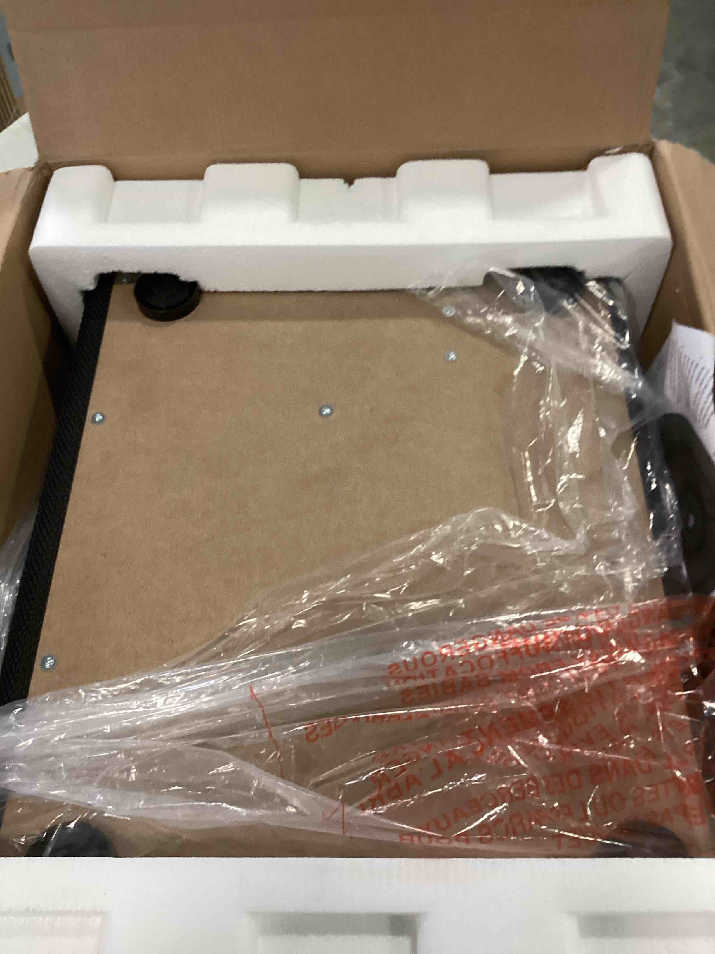 https://s3.amazonaws.com/lotting-images-prod/bidfta/PPE1565976_1736783496685.jpeg