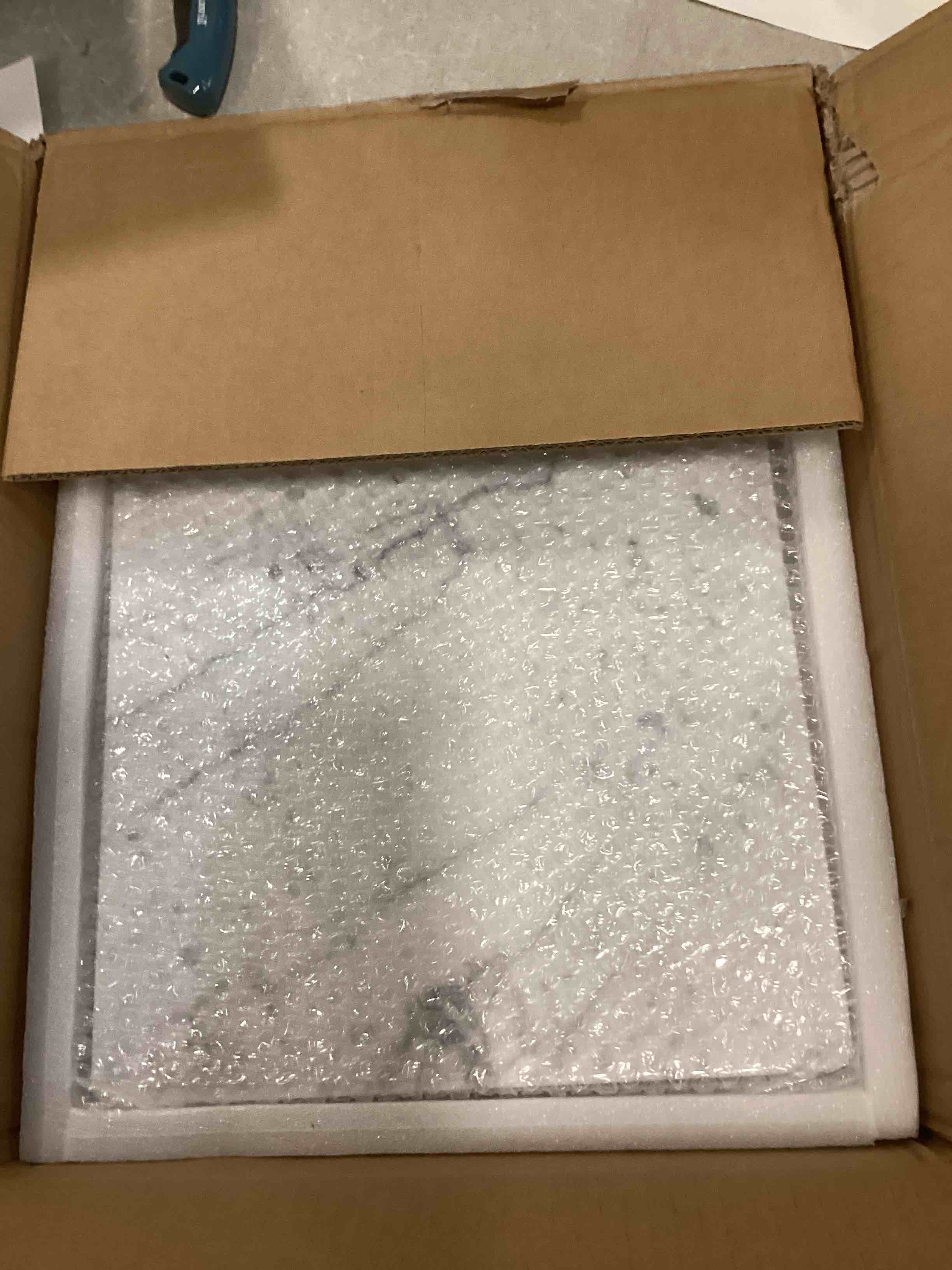 https://s3.amazonaws.com/lotting-images-prod/bidfta/PPE1566264_1737037990640.jpeg