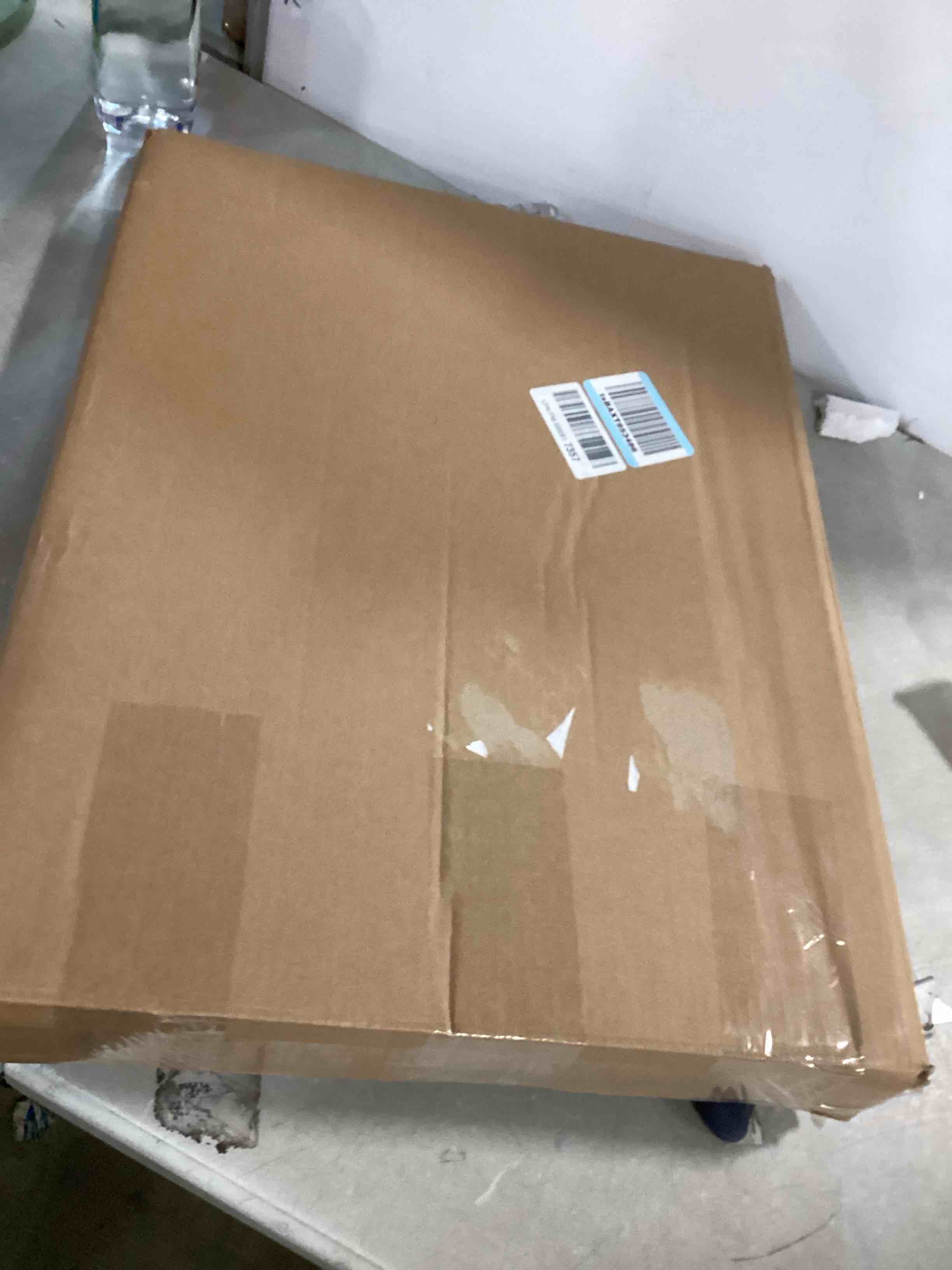 https://s3.amazonaws.com/lotting-images-prod/bidfta/PPE1567124_1733245007396.jpeg