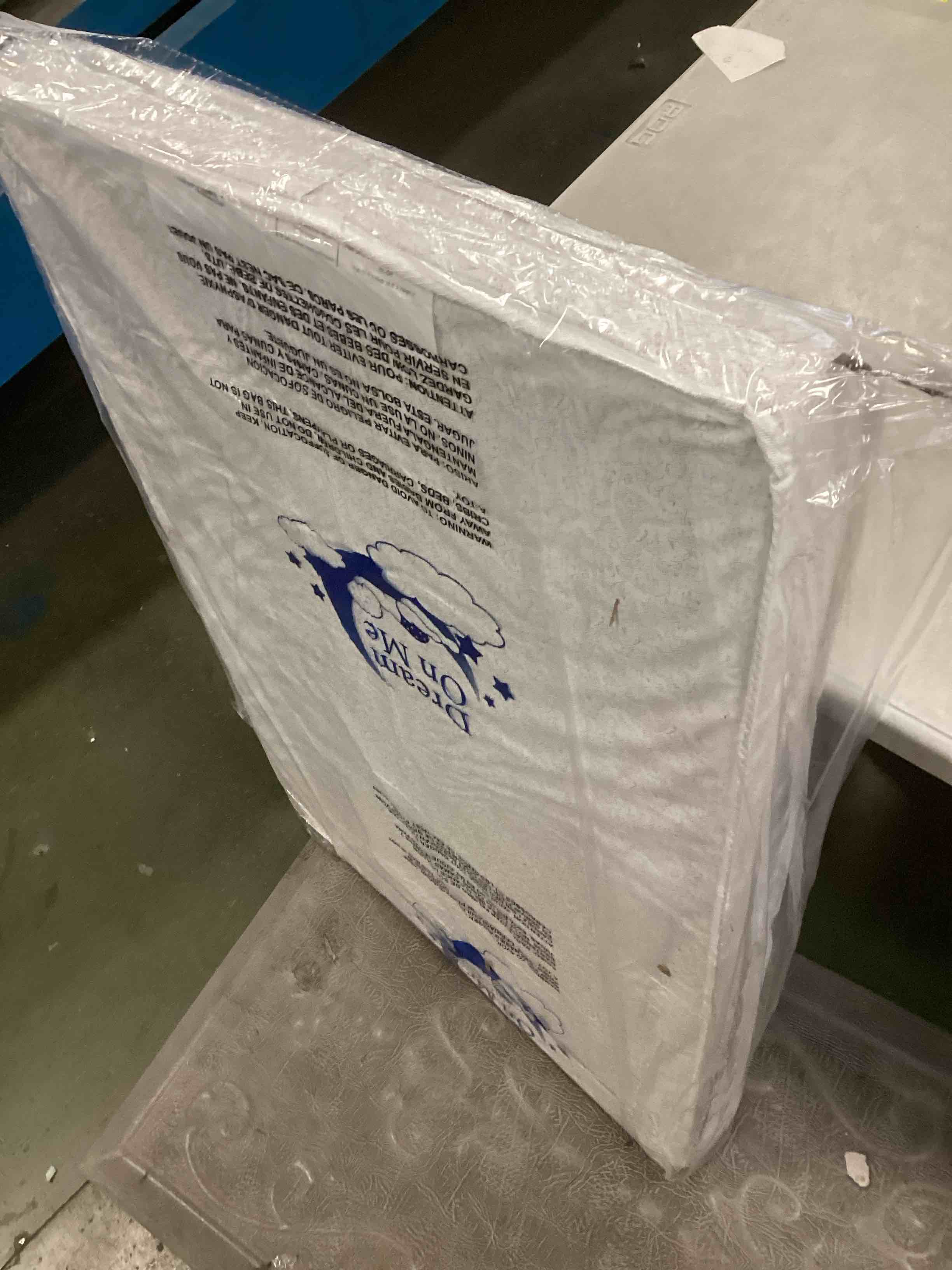 https://s3.amazonaws.com/lotting-images-prod/bidfta/PPE1567690_1733495392860.jpeg