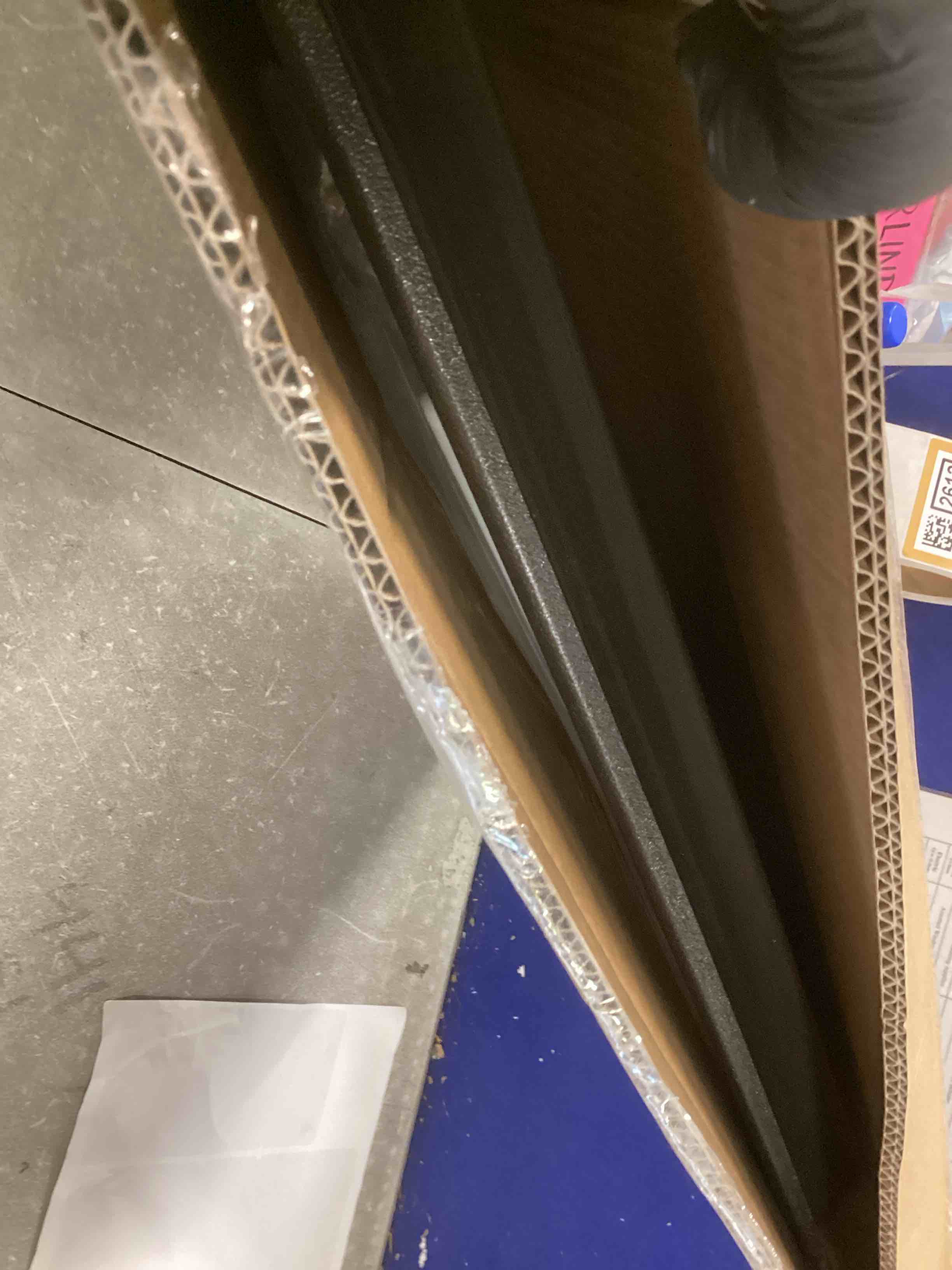 https://s3.amazonaws.com/lotting-images-prod/bidfta/PPE1567963_1733760035605.jpeg