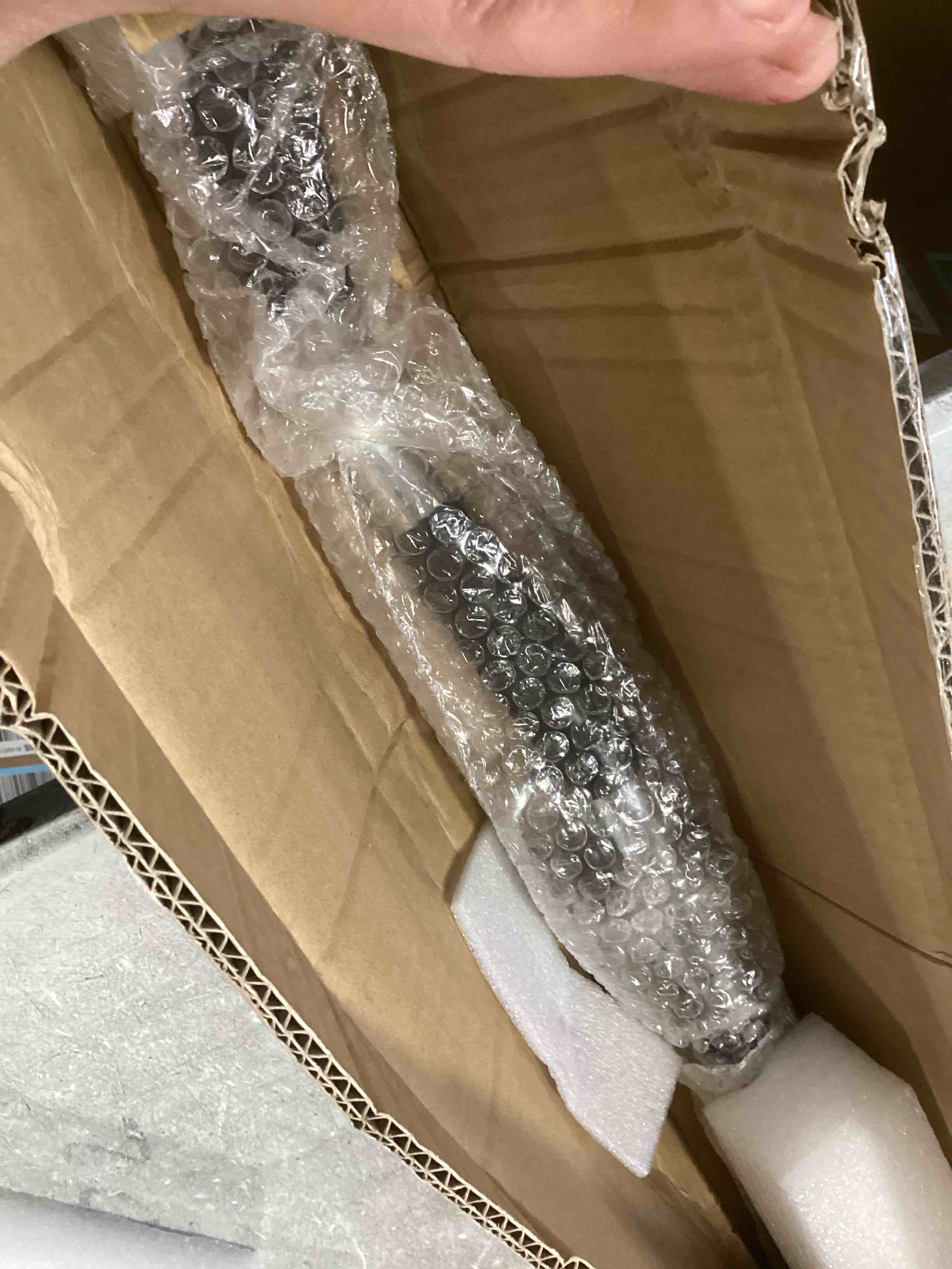 https://s3.amazonaws.com/lotting-images-prod/bidfta/PPE1568015_1733765164770.jpeg
