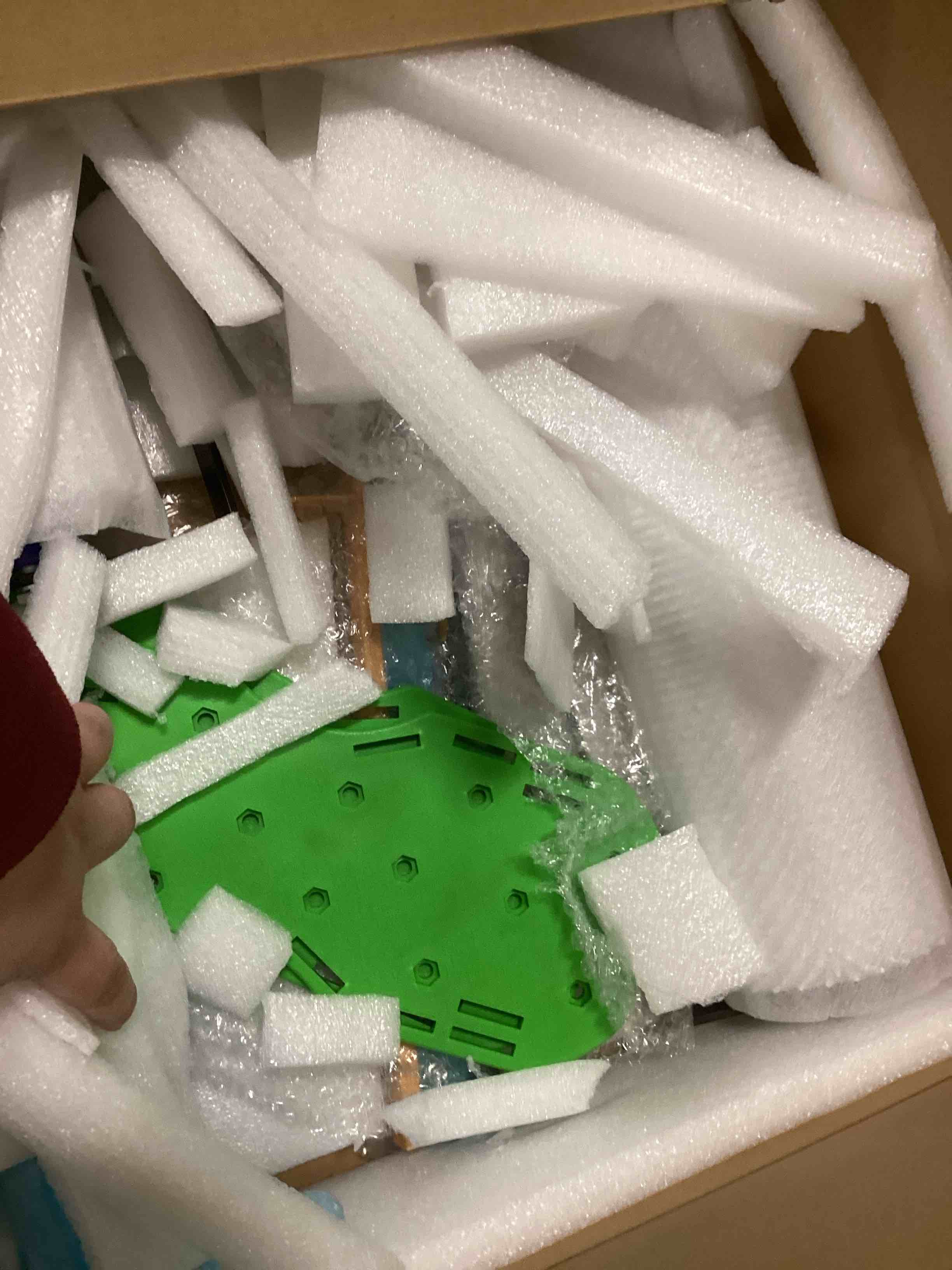 https://s3.amazonaws.com/lotting-images-prod/bidfta/PPE1568092_1733778634693.jpeg