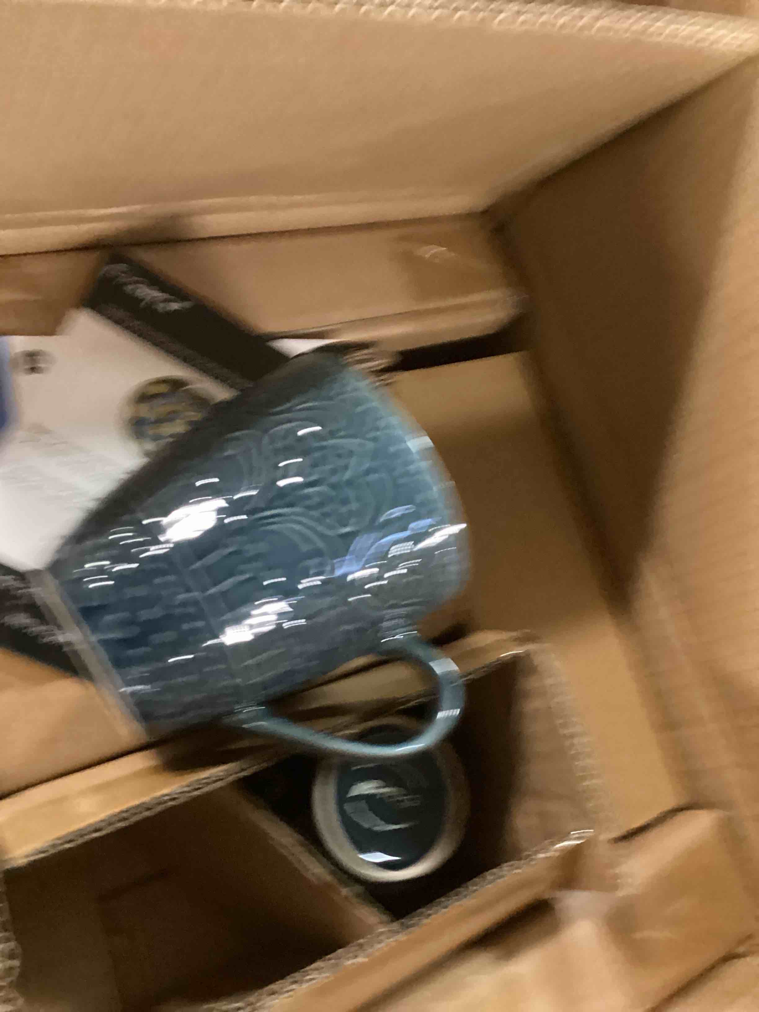 https://s3.amazonaws.com/lotting-images-prod/bidfta/PPE1568140_1733840694539.jpeg