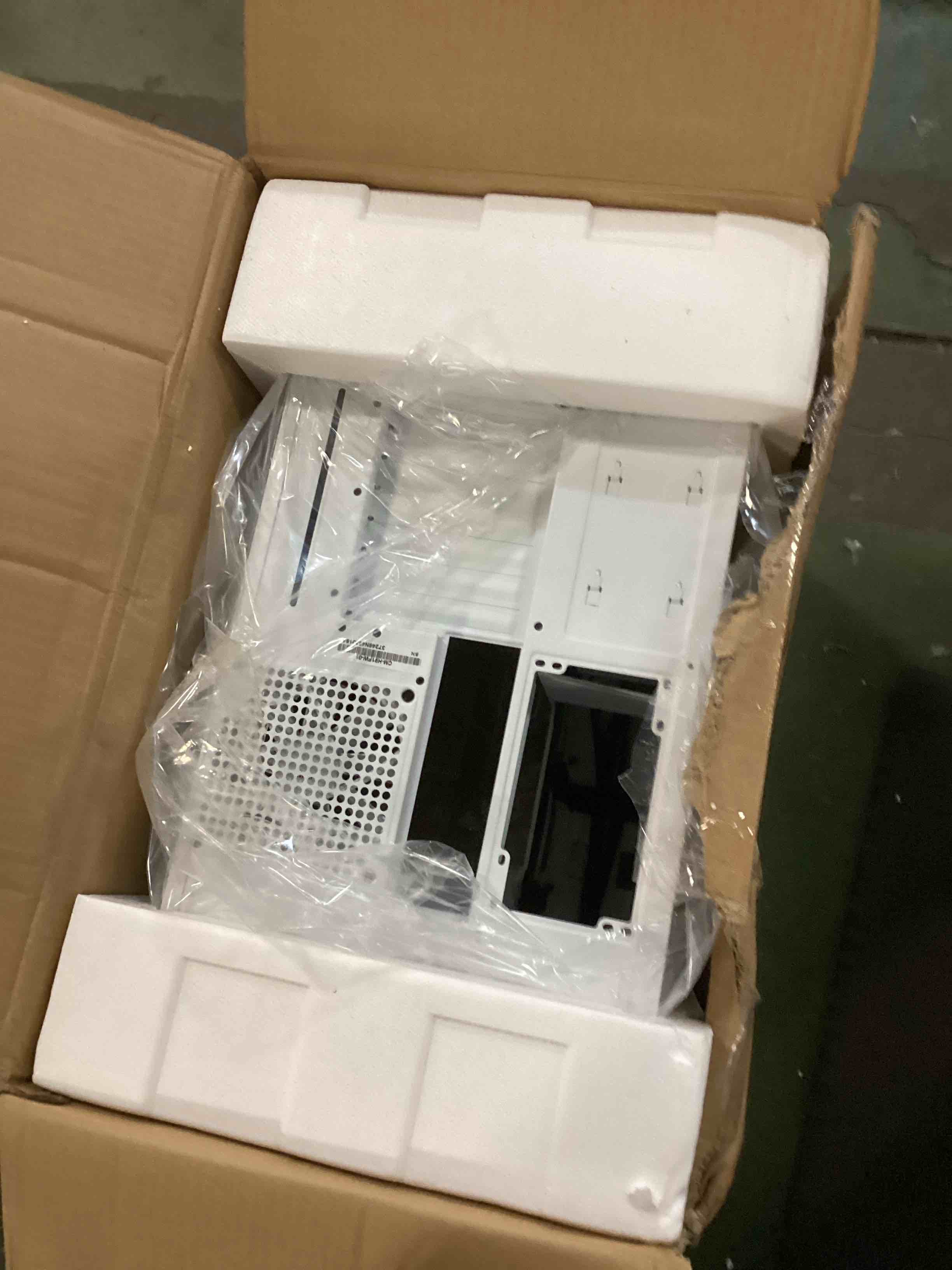 https://s3.amazonaws.com/lotting-images-prod/bidfta/PPE1568149_1733841637762.jpeg