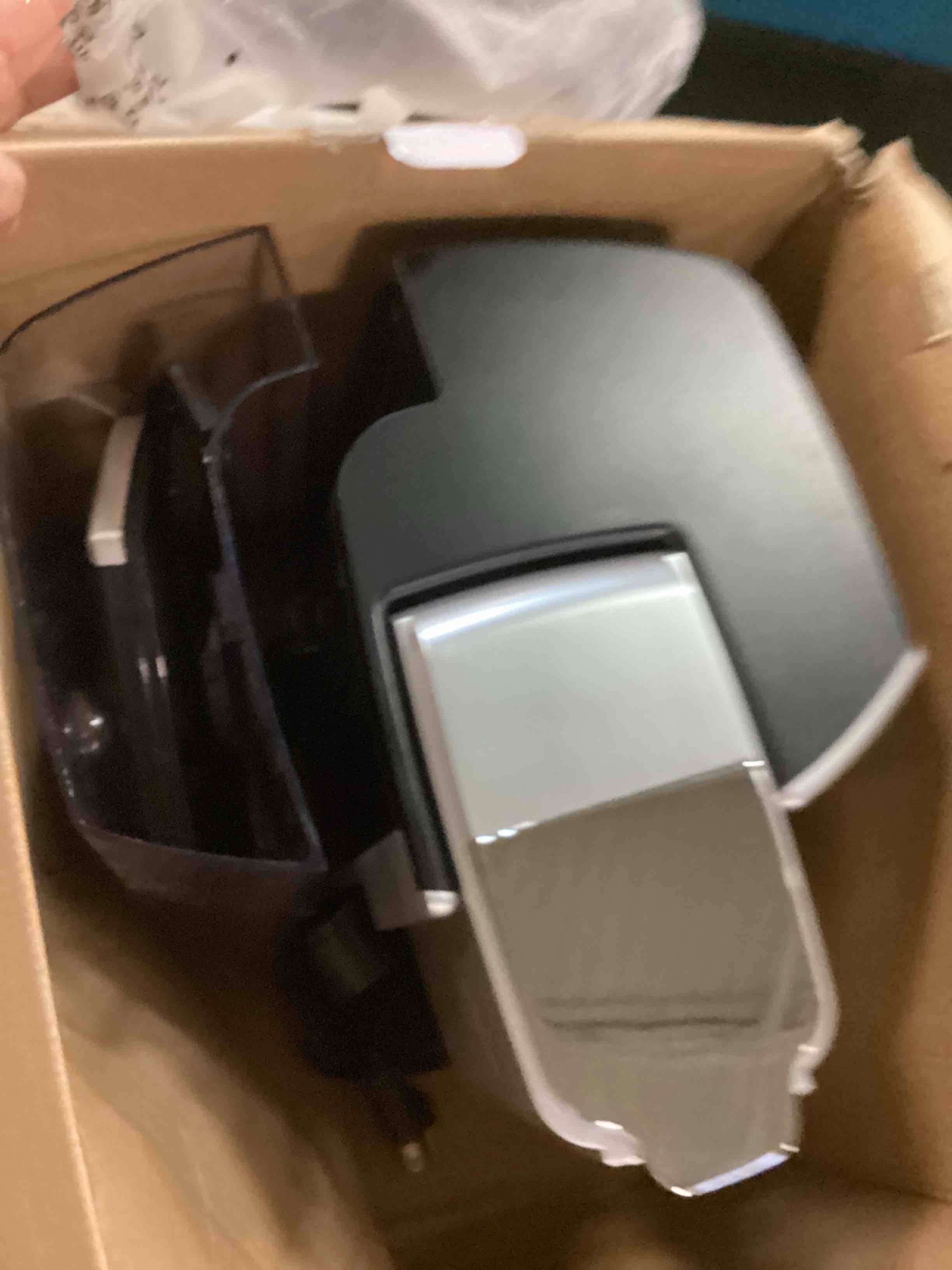 https://s3.amazonaws.com/lotting-images-prod/bidfta/PPE1568221_1733852035779.jpeg