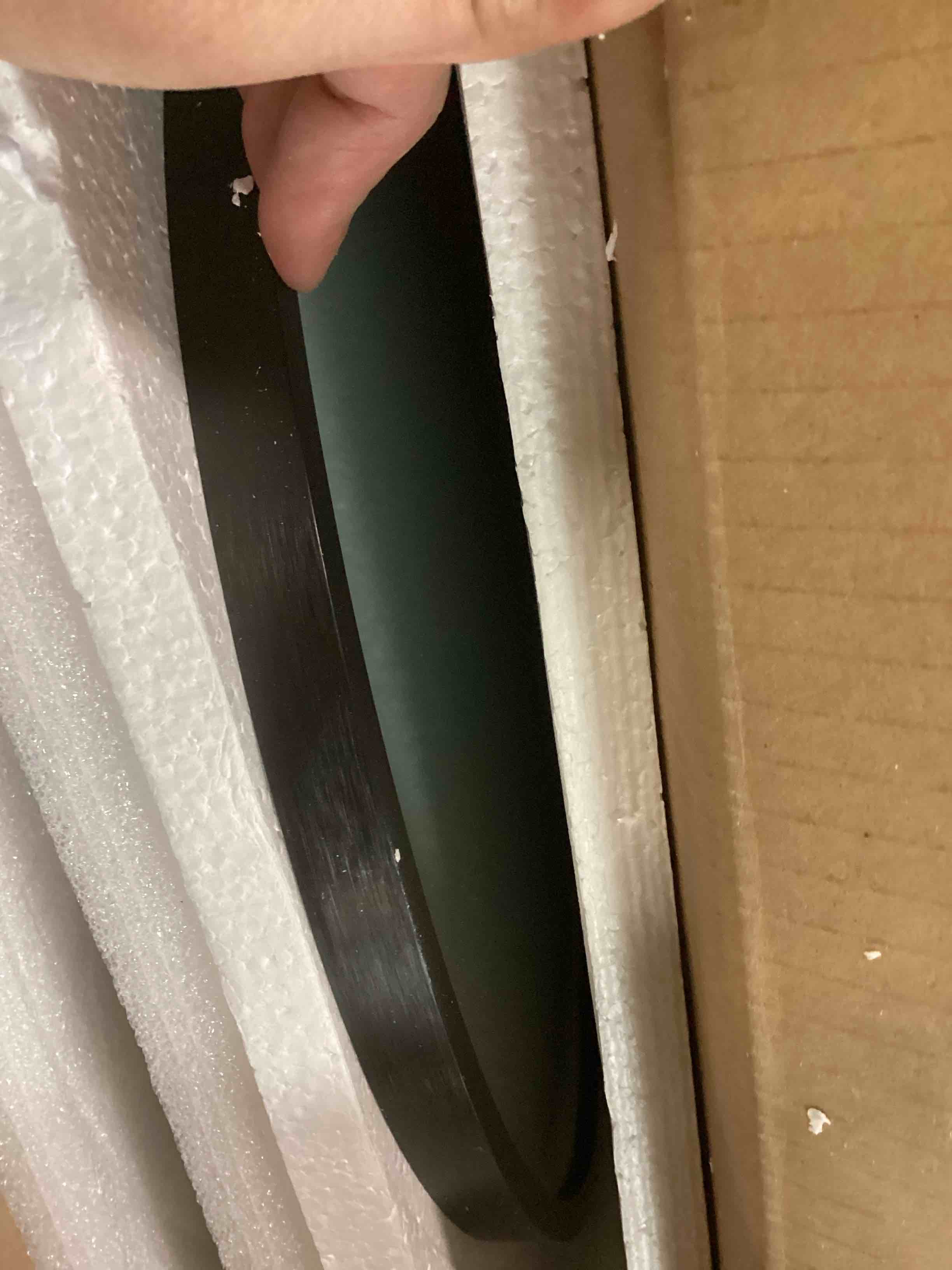 https://s3.amazonaws.com/lotting-images-prod/bidfta/PPE1568295_1733862873105.jpeg