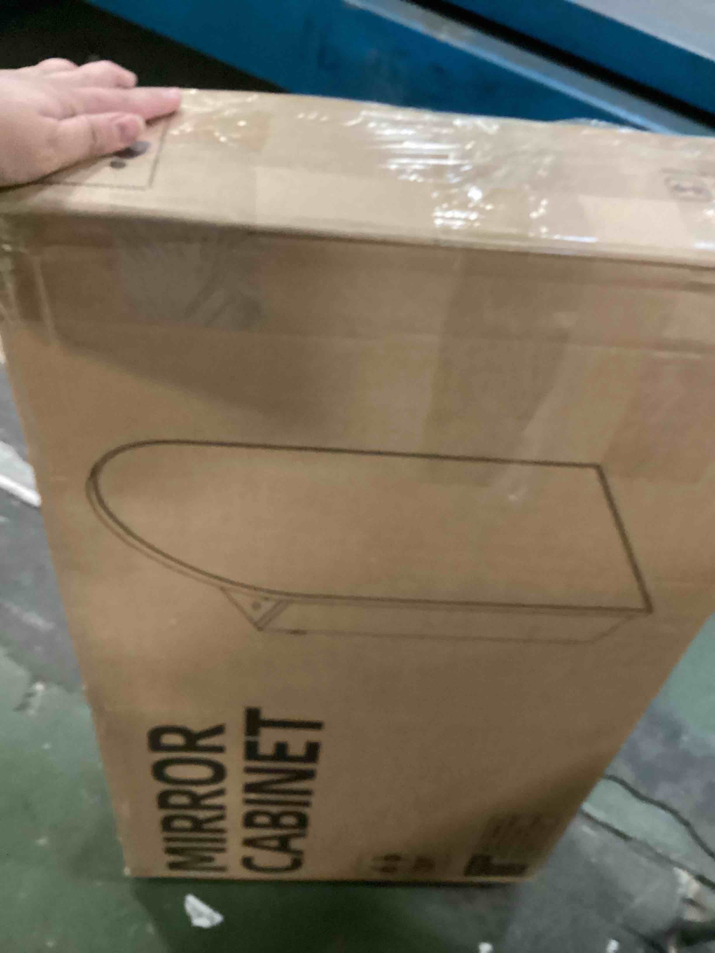 https://s3.amazonaws.com/lotting-images-prod/bidfta/PPE1568295_1733862900707.jpeg