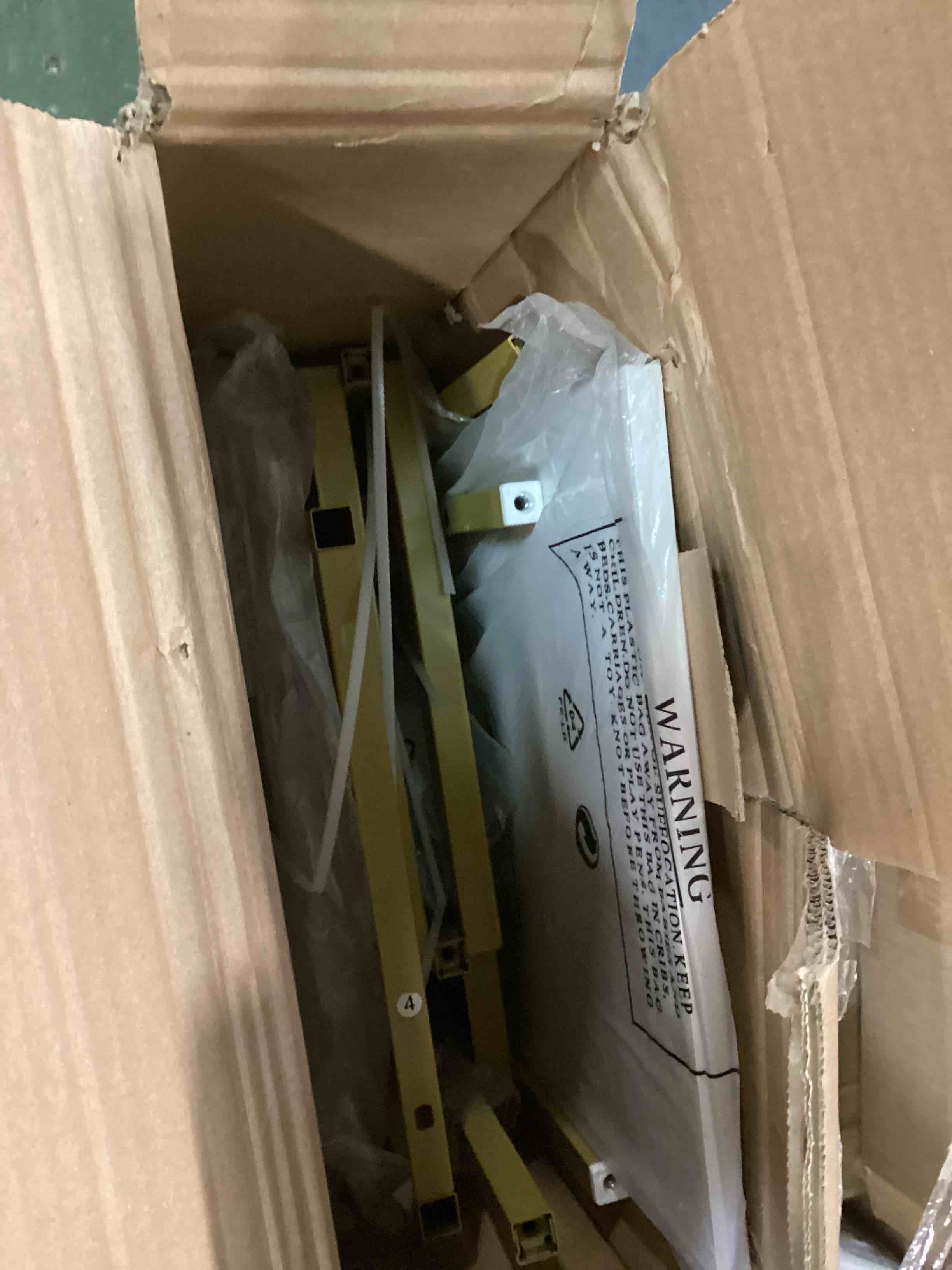 https://s3.amazonaws.com/lotting-images-prod/bidfta/PPE1568559_1733950313237.jpeg