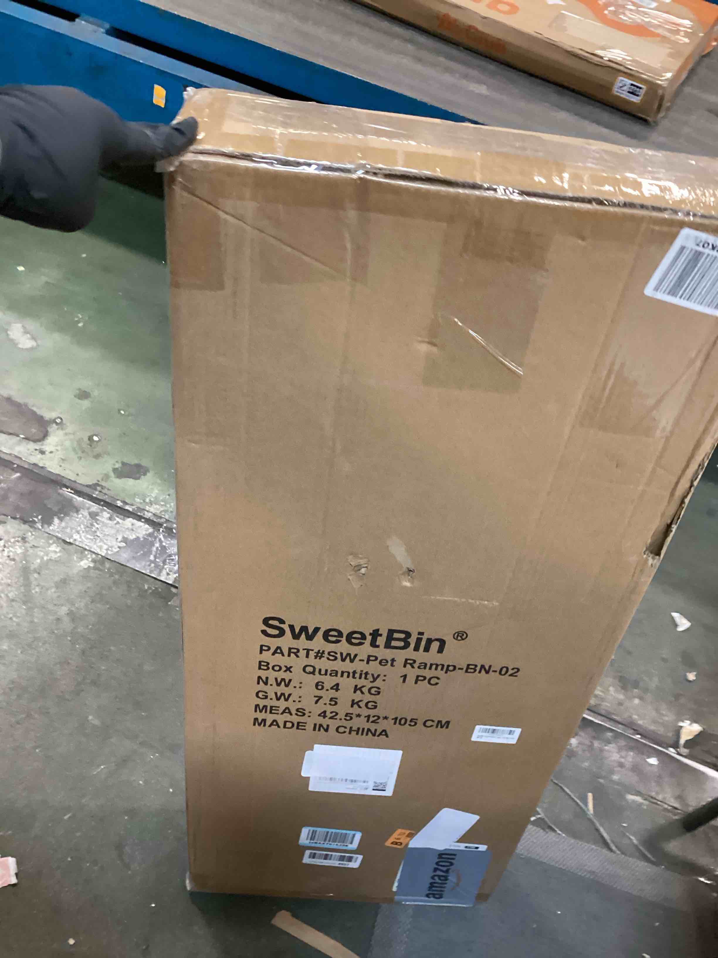 https://s3.amazonaws.com/lotting-images-prod/bidfta/PPE1569808_1734540834384.jpeg