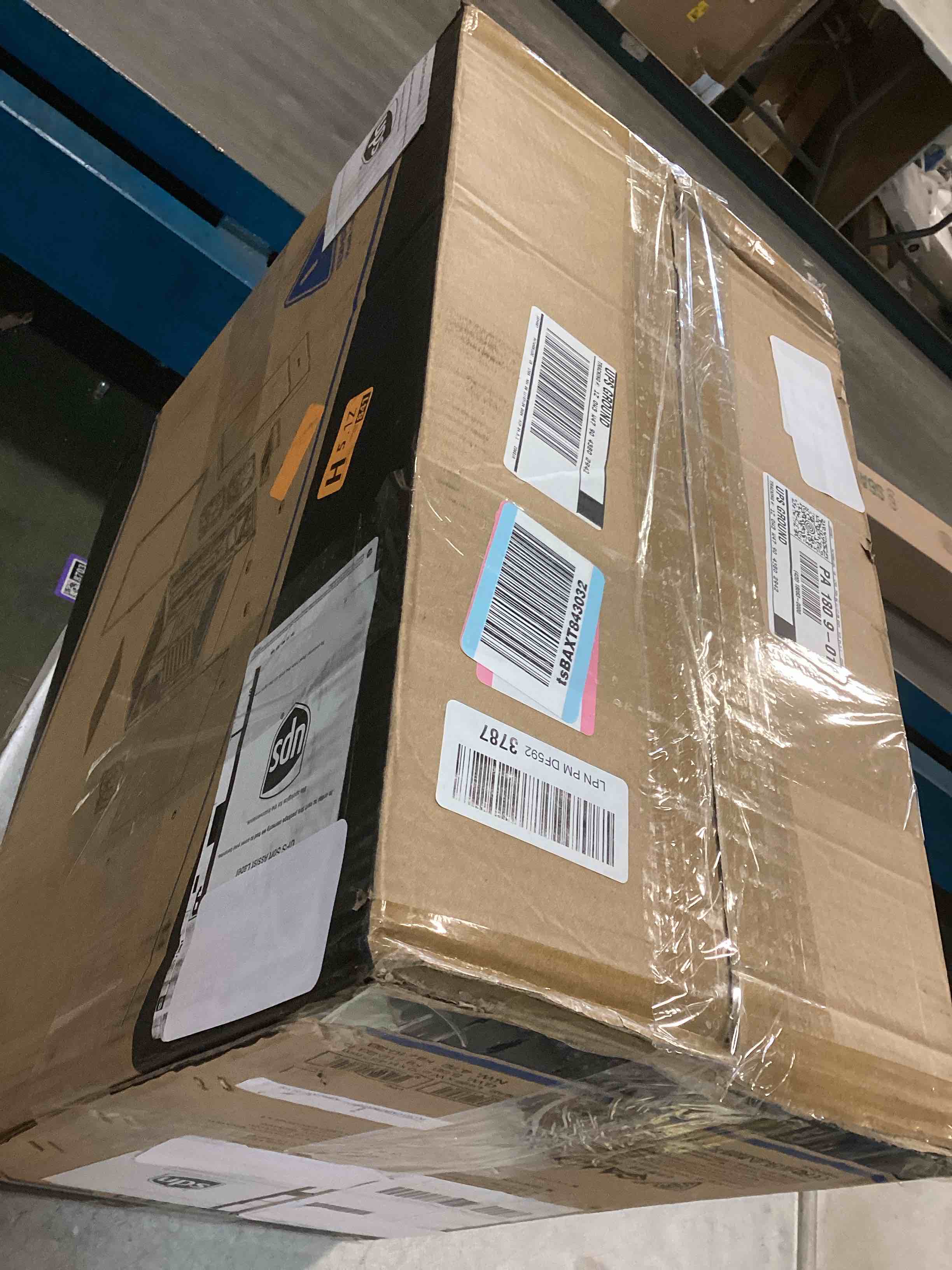https://s3.amazonaws.com/lotting-images-prod/bidfta/PPE1571207_1734464418329.jpeg