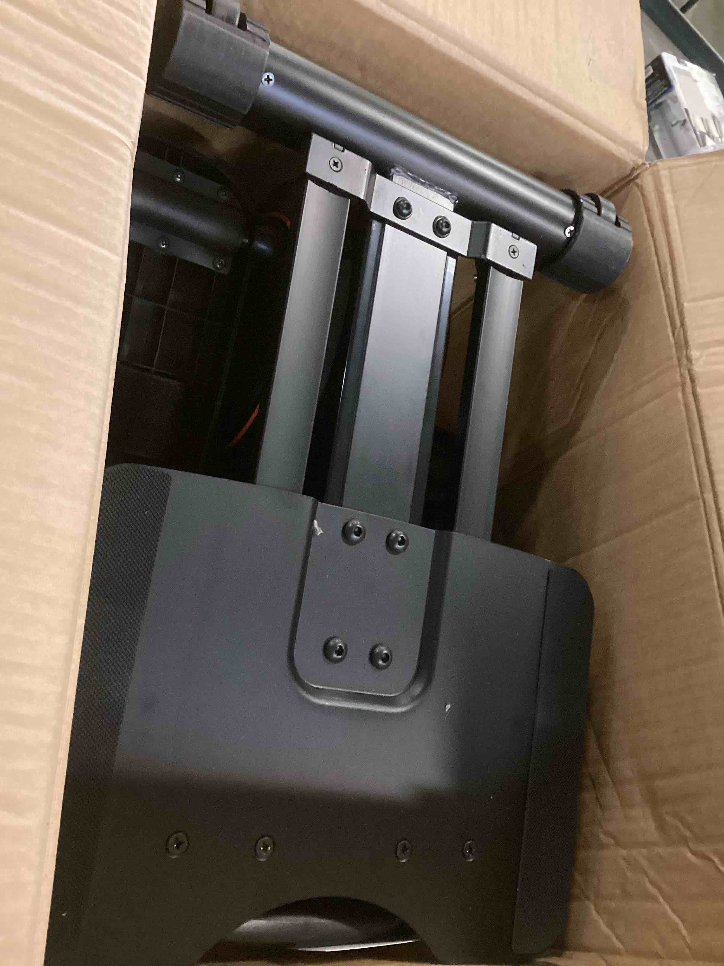 https://s3.amazonaws.com/lotting-images-prod/bidfta/PPE1572069_1734974619737.jpeg