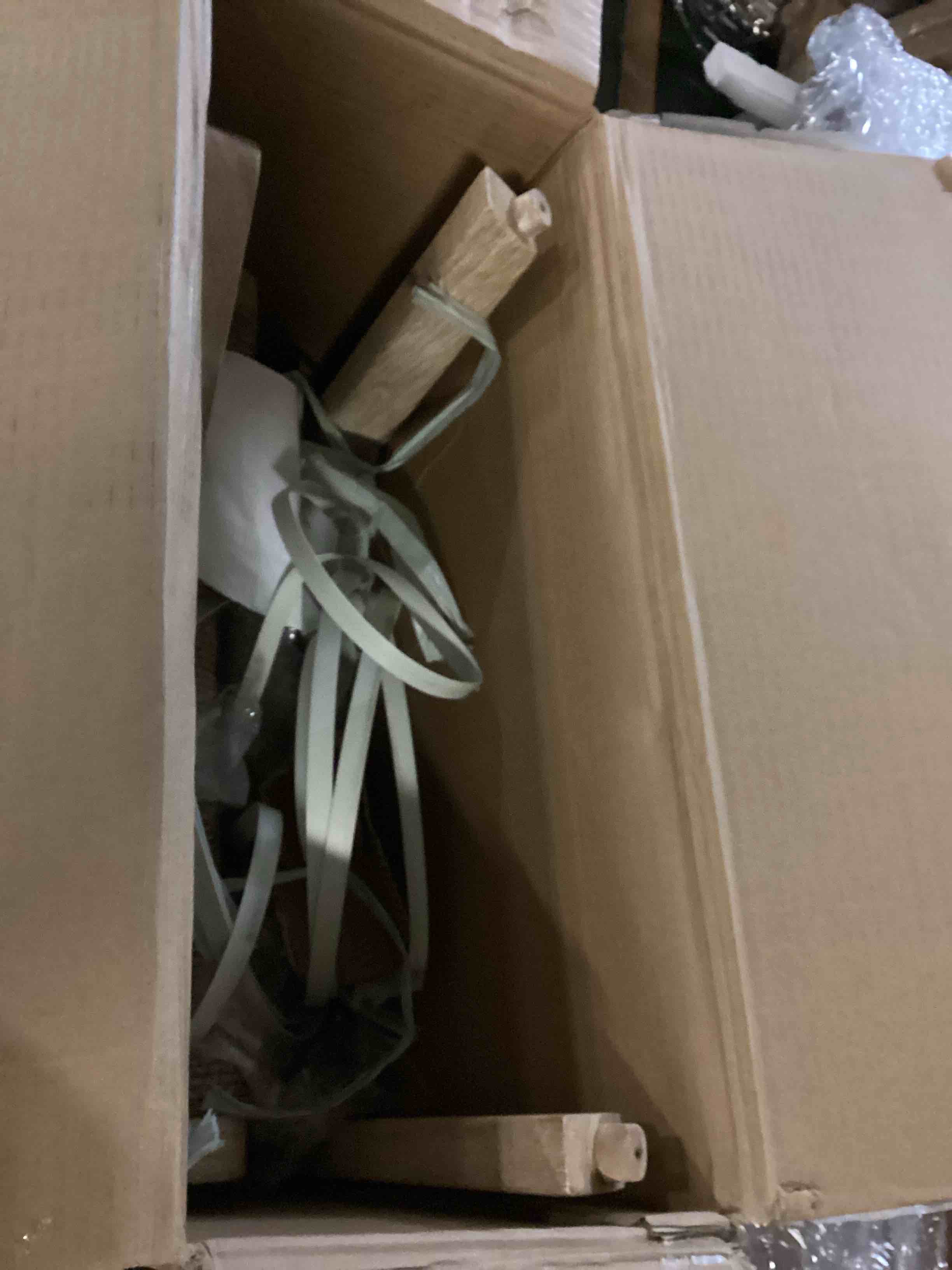 https://s3.amazonaws.com/lotting-images-prod/bidfta/PPE1572197_1735004388253.jpeg