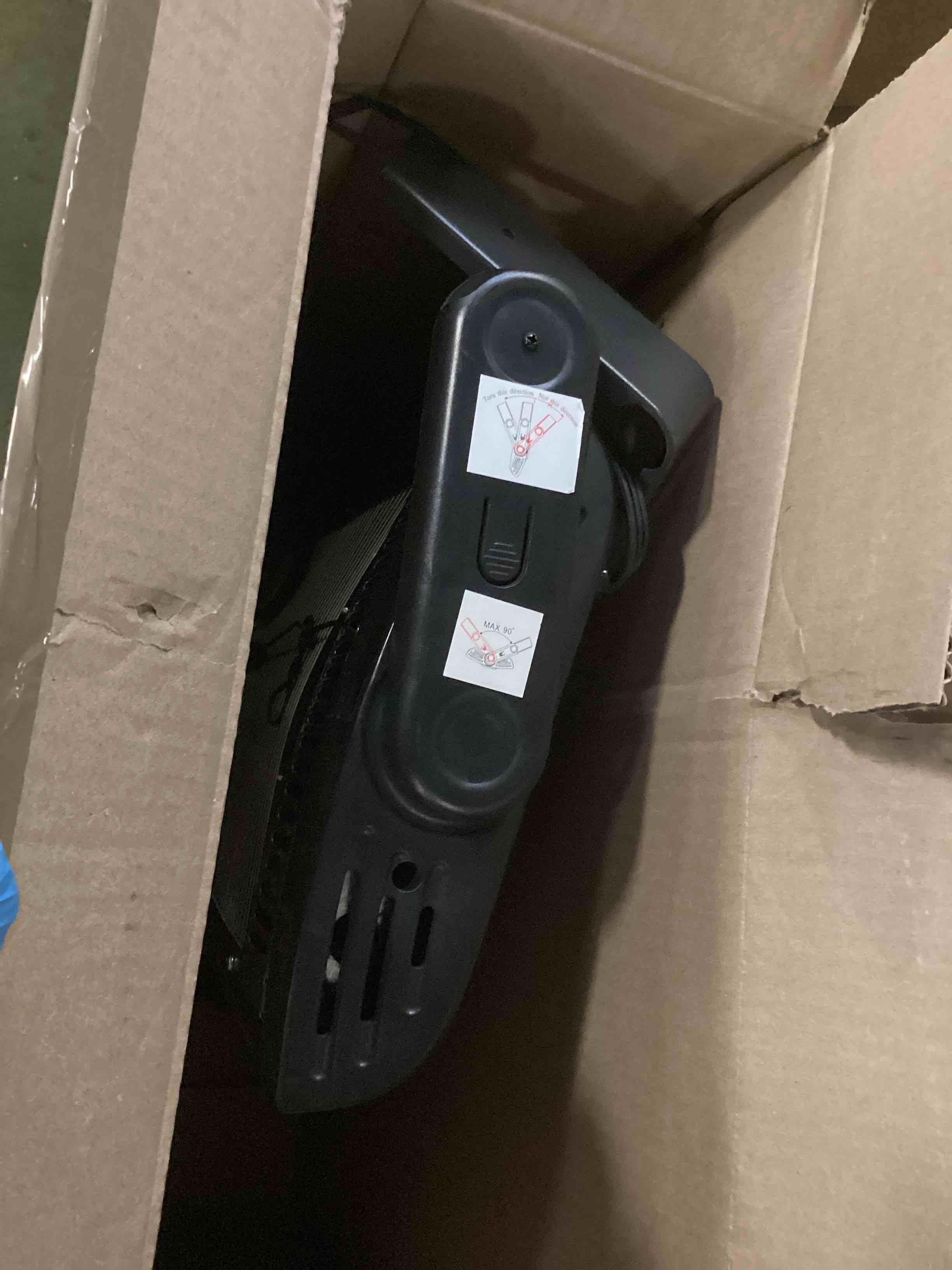 https://s3.amazonaws.com/lotting-images-prod/bidfta/PPE1574529_1738611989806.jpeg