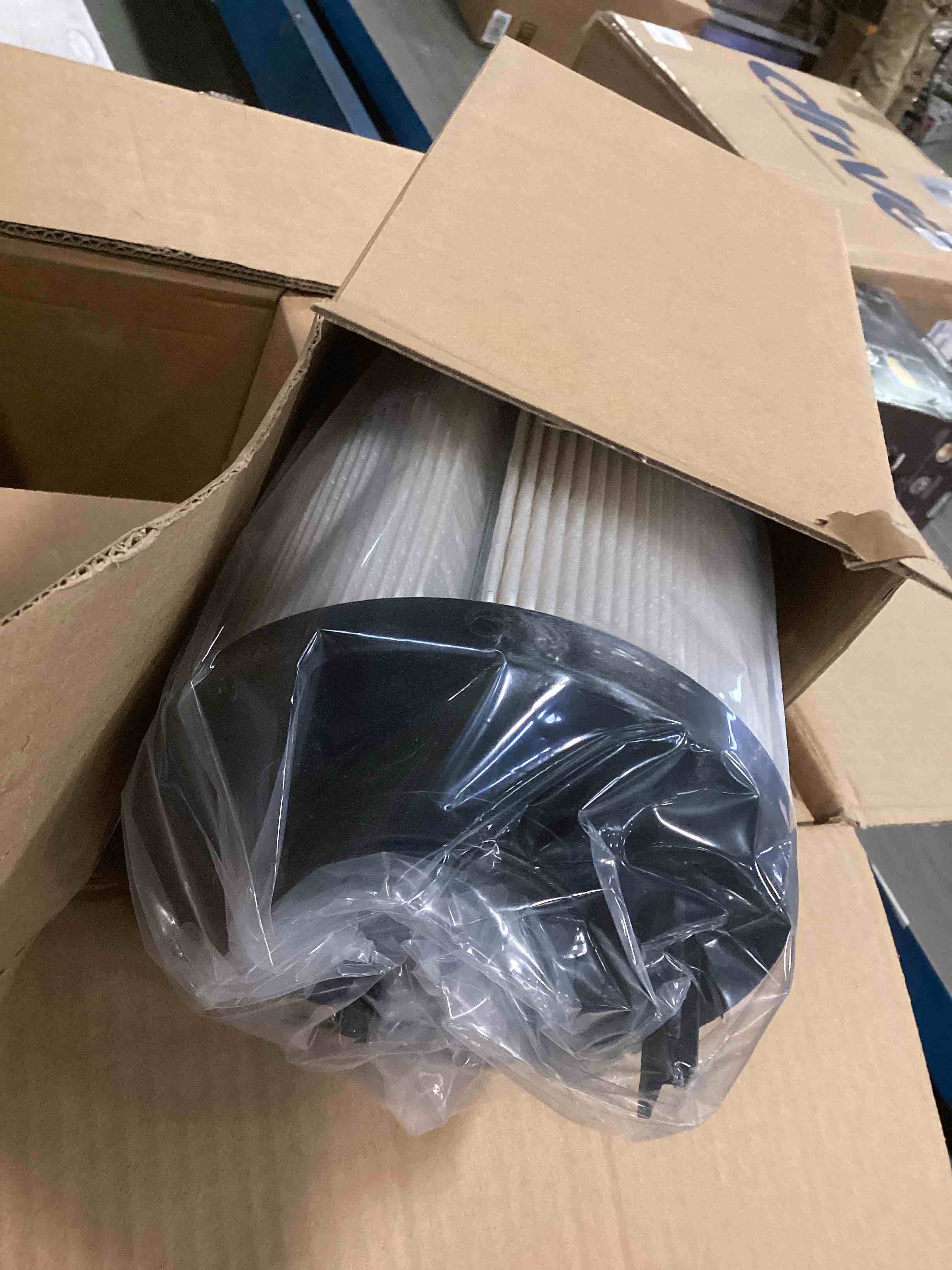 https://s3.amazonaws.com/lotting-images-prod/bidfta/PPE1575098_1738784102552.jpeg