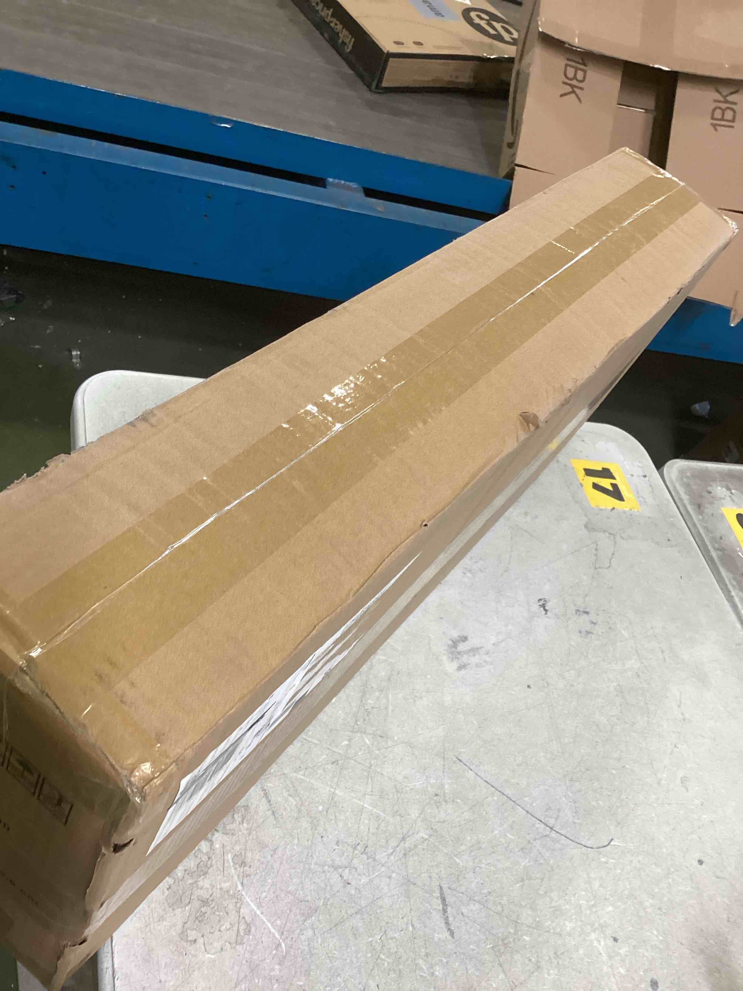 https://s3.amazonaws.com/lotting-images-prod/bidfta/PPE1575309_1738862951457.jpeg
