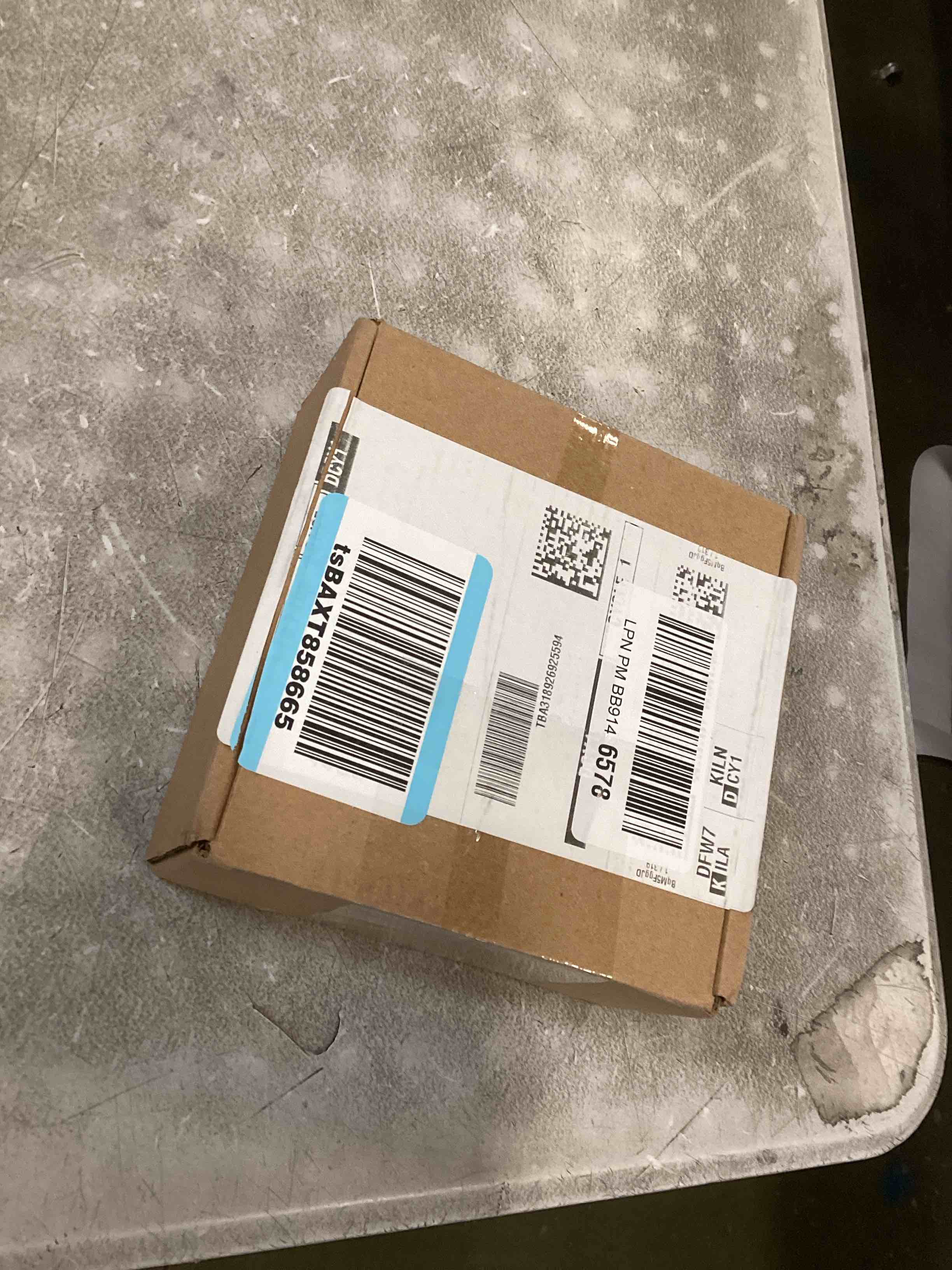 https://s3.amazonaws.com/lotting-images-prod/bidfta/PPE1575569_1738944547297.jpeg