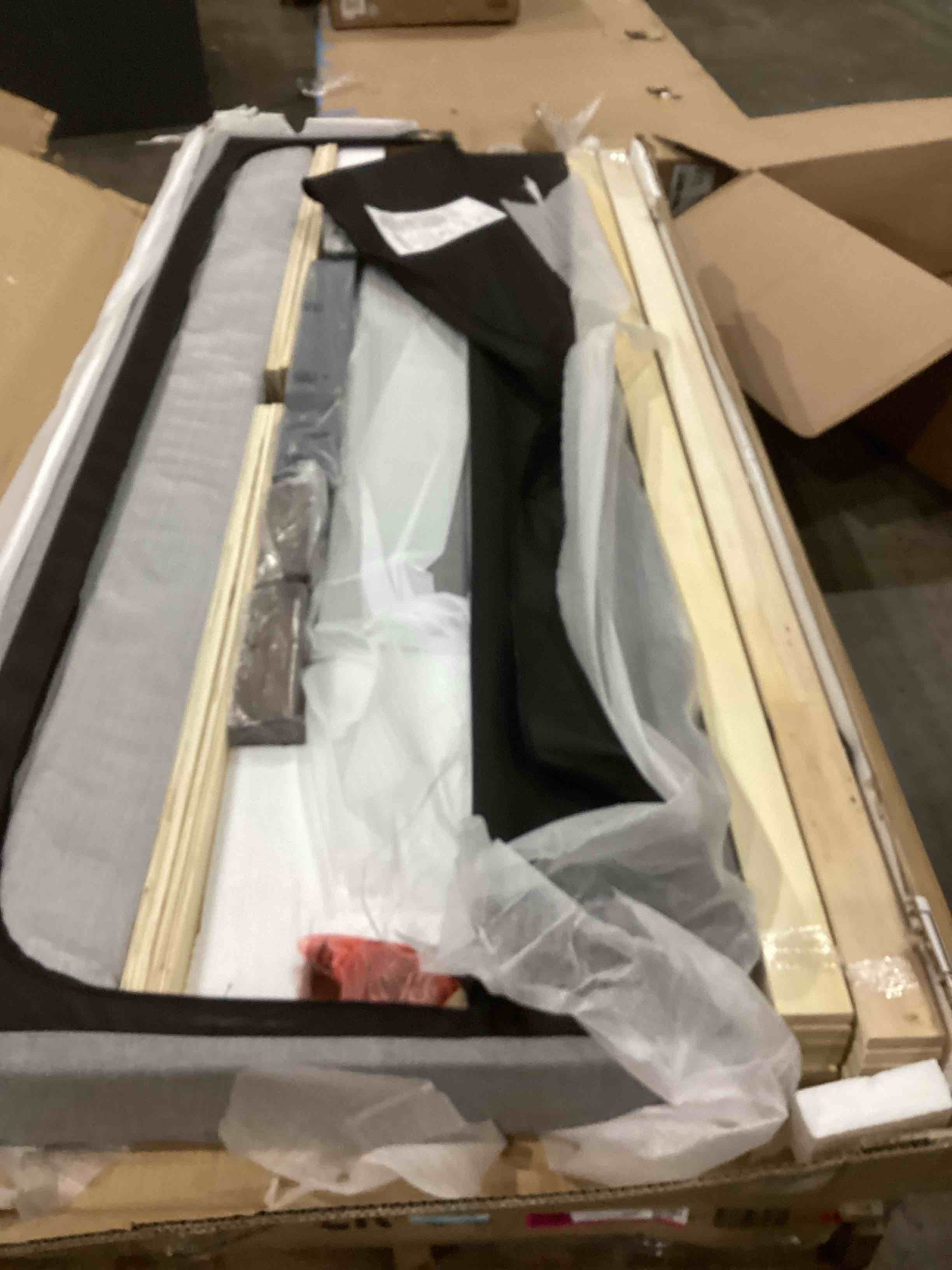 https://s3.amazonaws.com/lotting-images-prod/bidfta/PPE1577798_1735562340335.jpeg