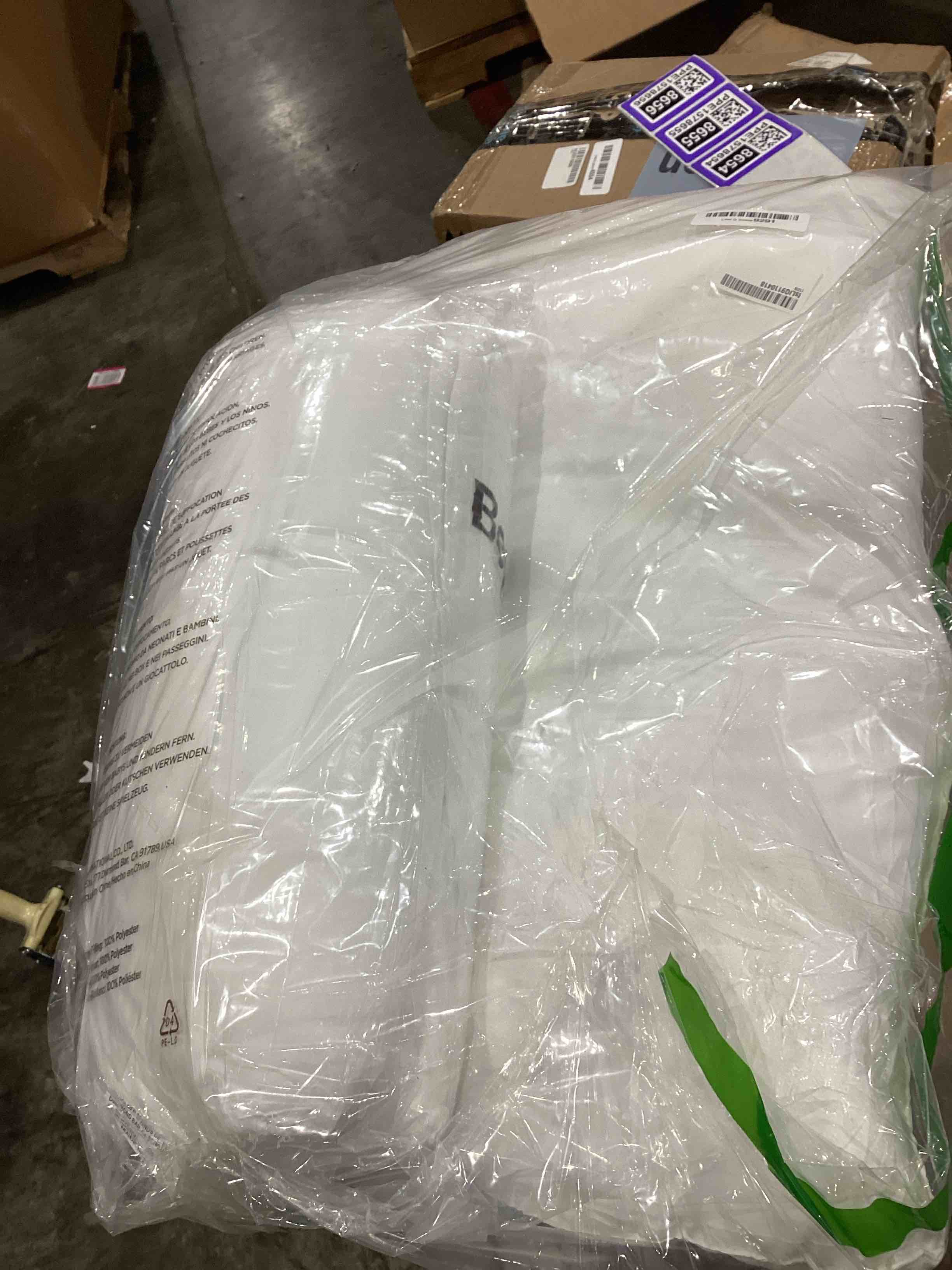 two white foam pillow 