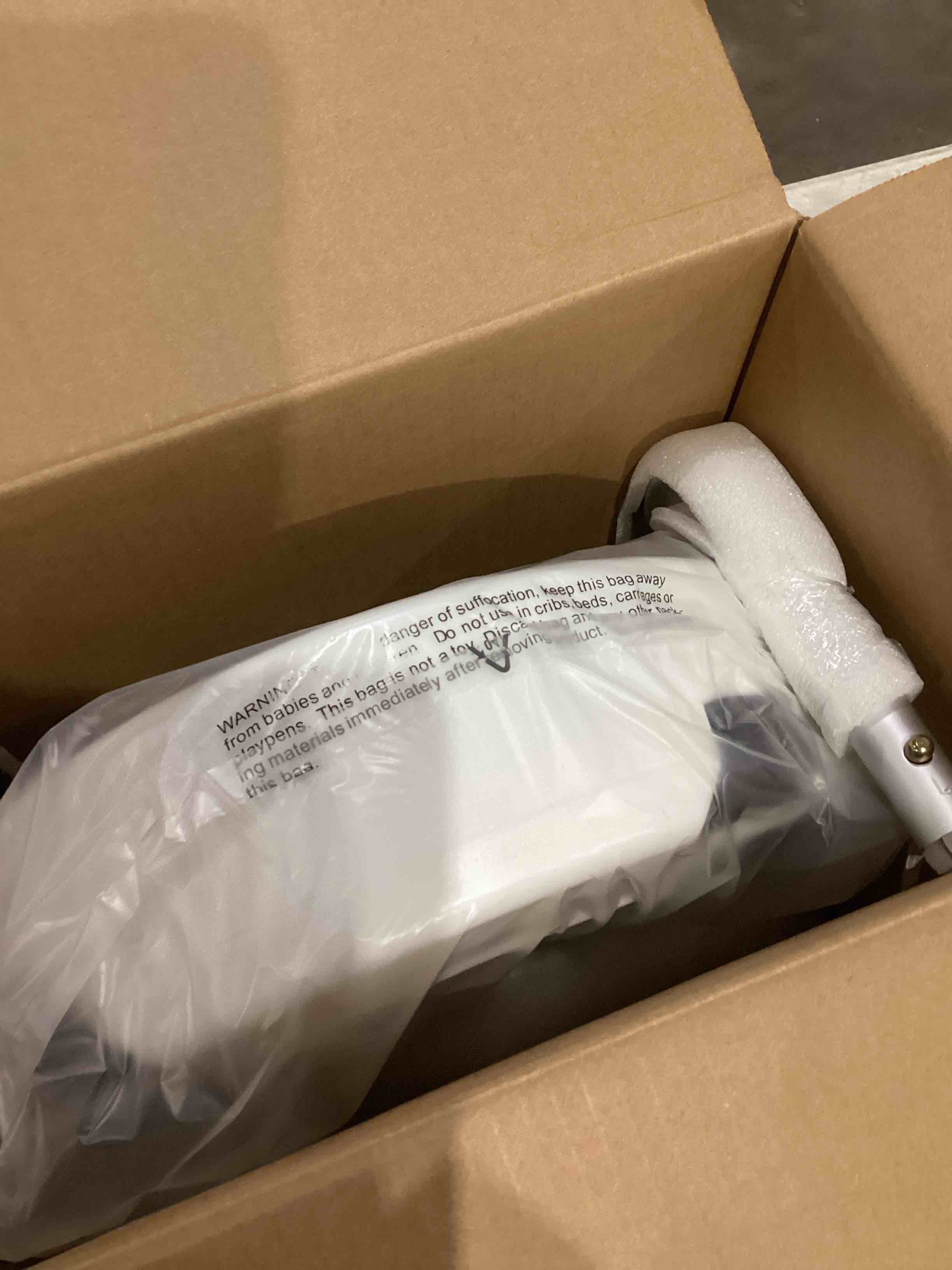 https://s3.amazonaws.com/lotting-images-prod/bidfta/PPE1579038_1741967948910.jpeg