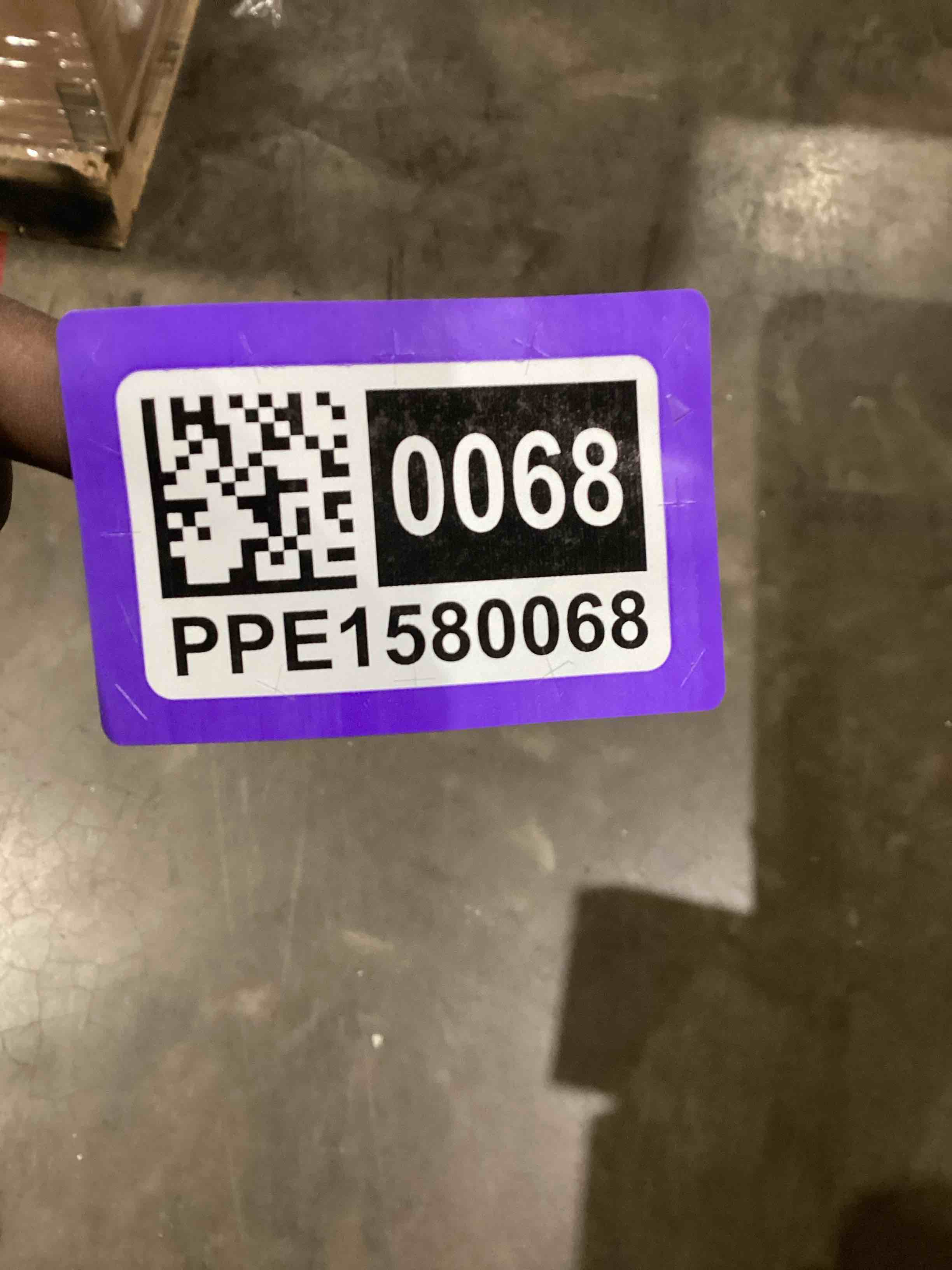 https://s3.amazonaws.com/lotting-images-prod/bidfta/PPE1580068_1744899895715.jpeg