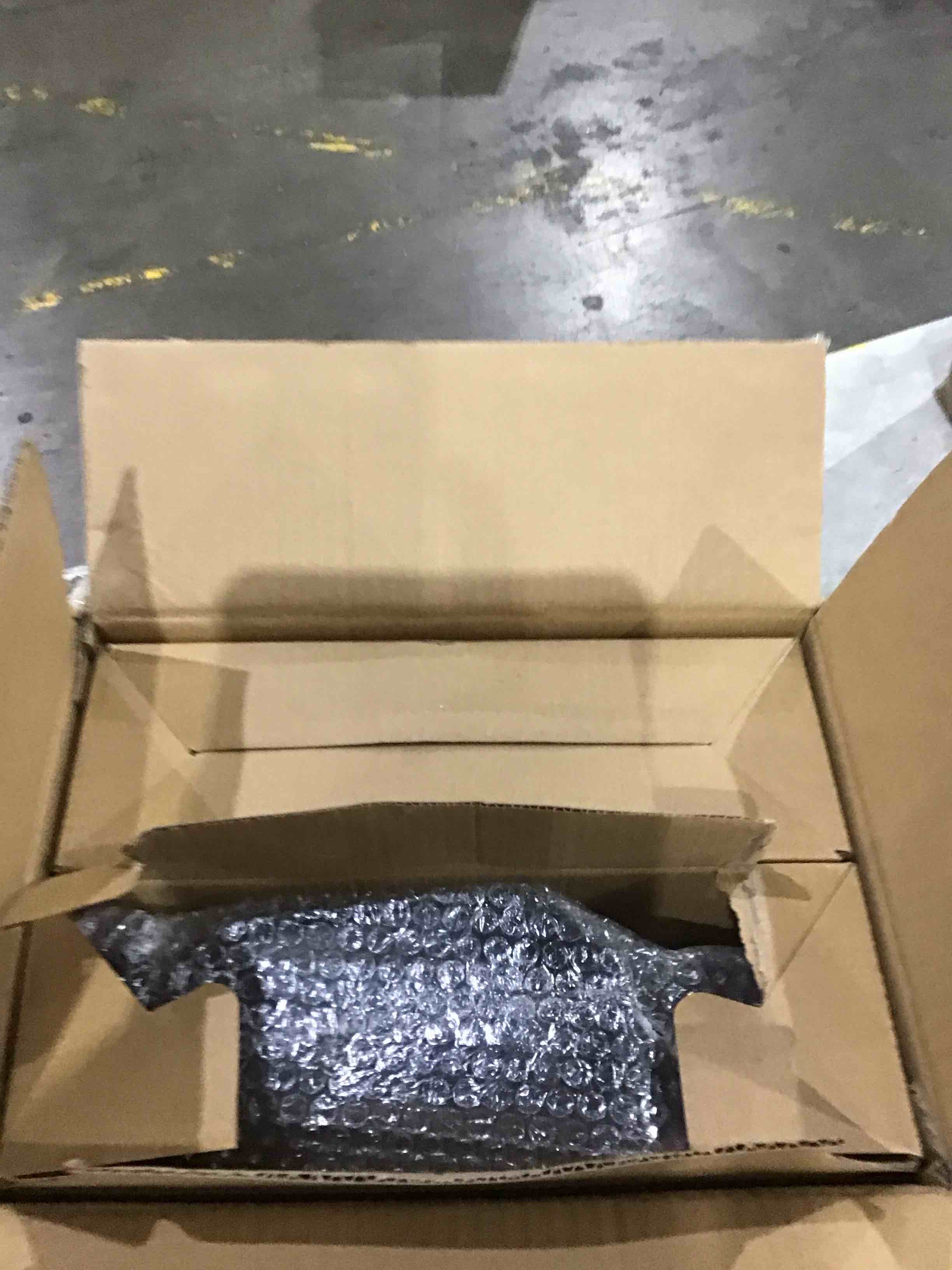 https://s3.amazonaws.com/lotting-images-prod/bidfta/PPE1580213_1745243204087.jpeg