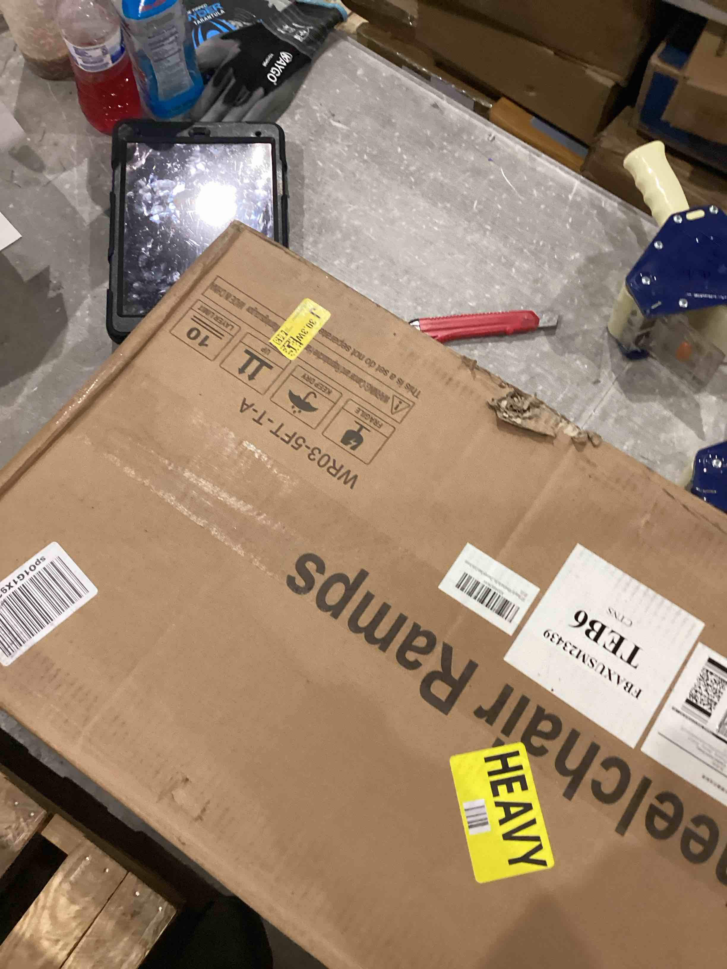 https://s3.amazonaws.com/lotting-images-prod/bidfta/PPE1580982_1746040478124.jpeg