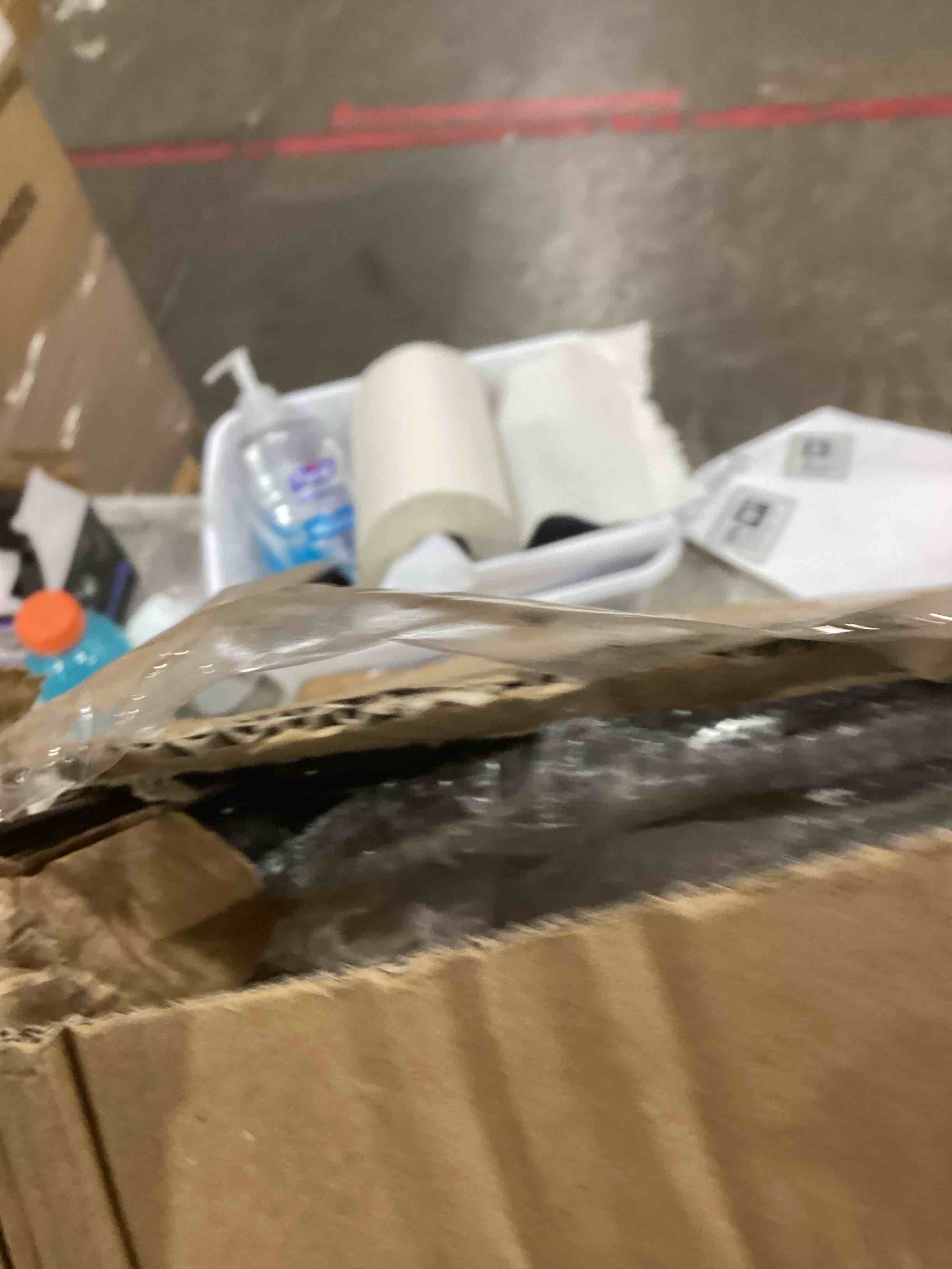 https://s3.amazonaws.com/lotting-images-prod/bidfta/PPE1581034_1746118462048.jpeg