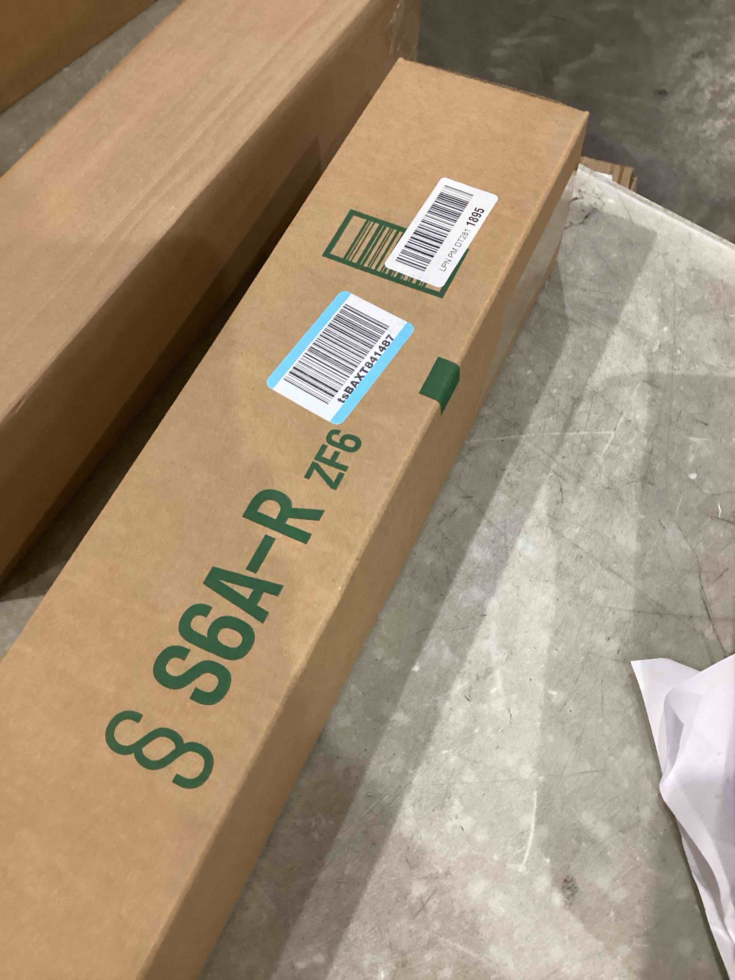 https://s3.amazonaws.com/lotting-images-prod/bidfta/PPE1581120_1746205397996.jpeg