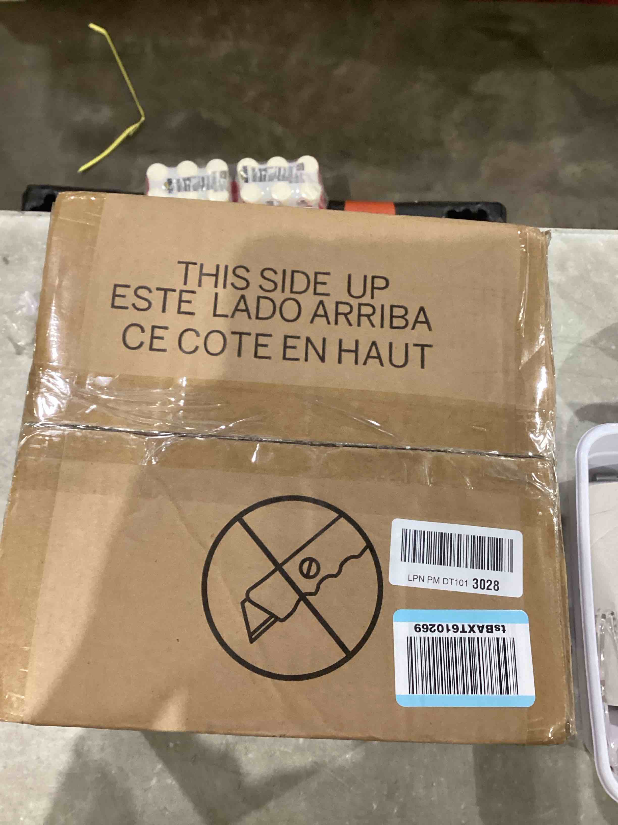https://s3.amazonaws.com/lotting-images-prod/bidfta/PPE1581213_1746459314484.jpeg
