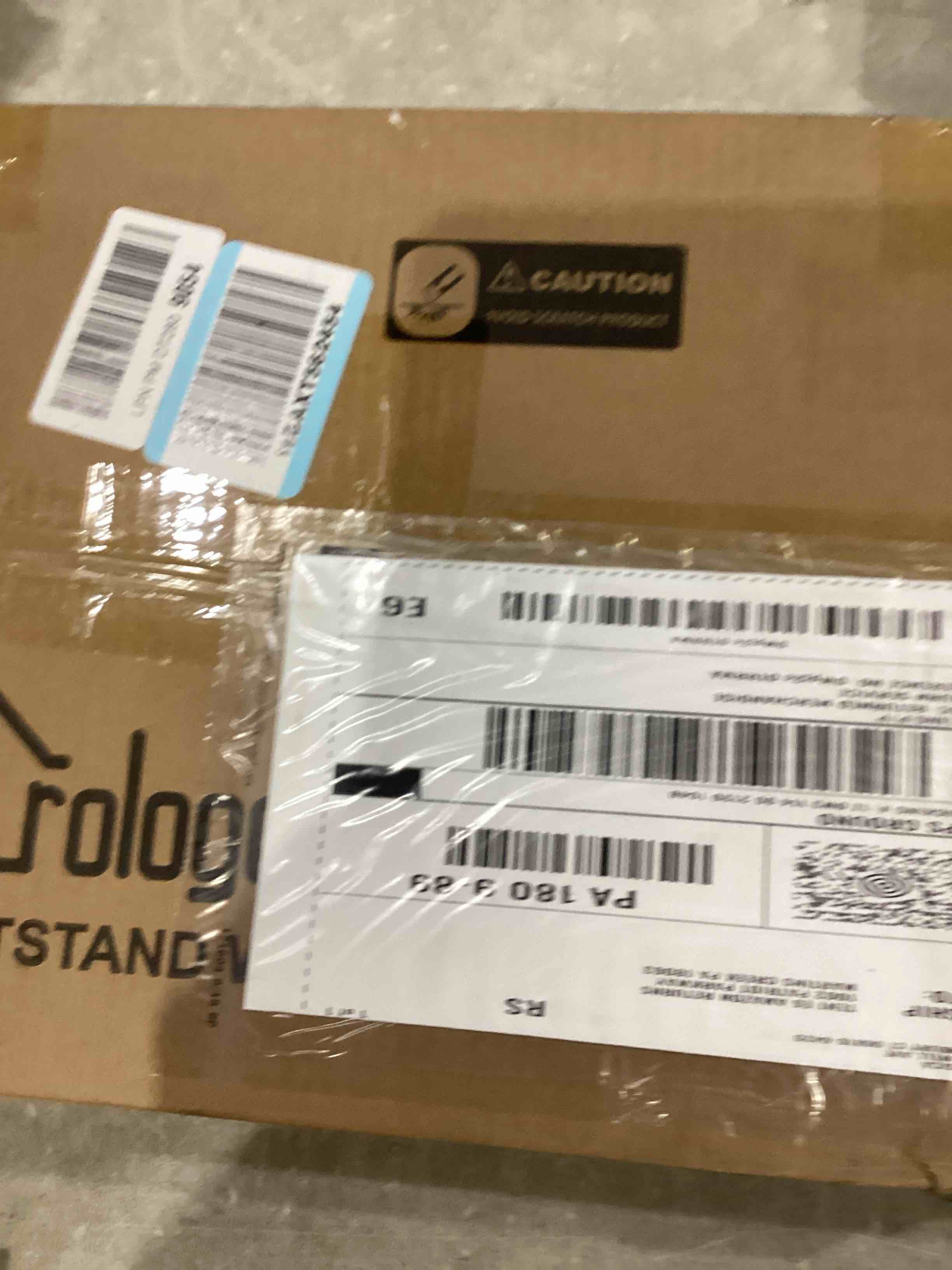 https://s3.amazonaws.com/lotting-images-prod/bidfta/PPE1581359_1746552383280.jpeg