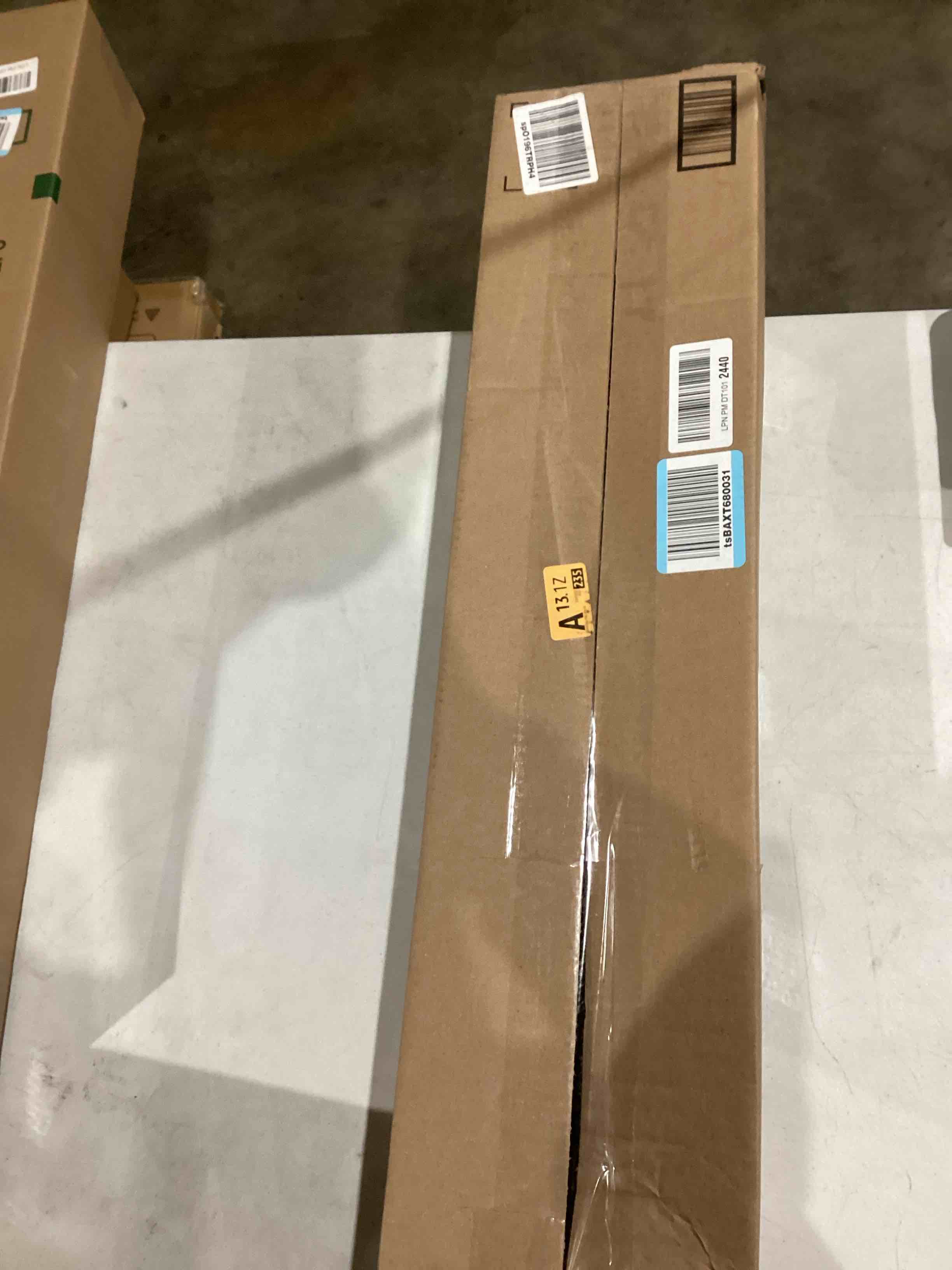 https://s3.amazonaws.com/lotting-images-prod/bidfta/PPE1581422_1746624934545.jpeg