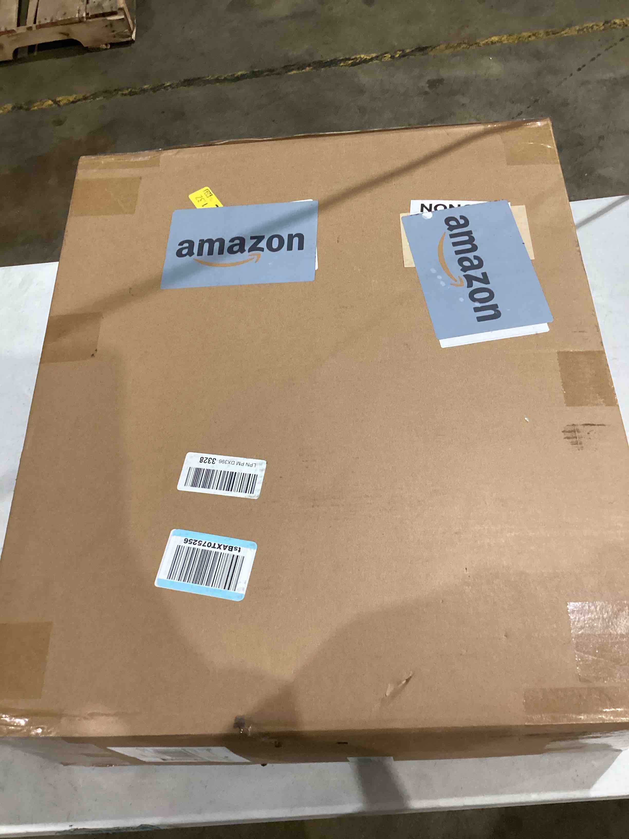https://s3.amazonaws.com/lotting-images-prod/bidfta/PPE1581531_1746703293083.jpeg