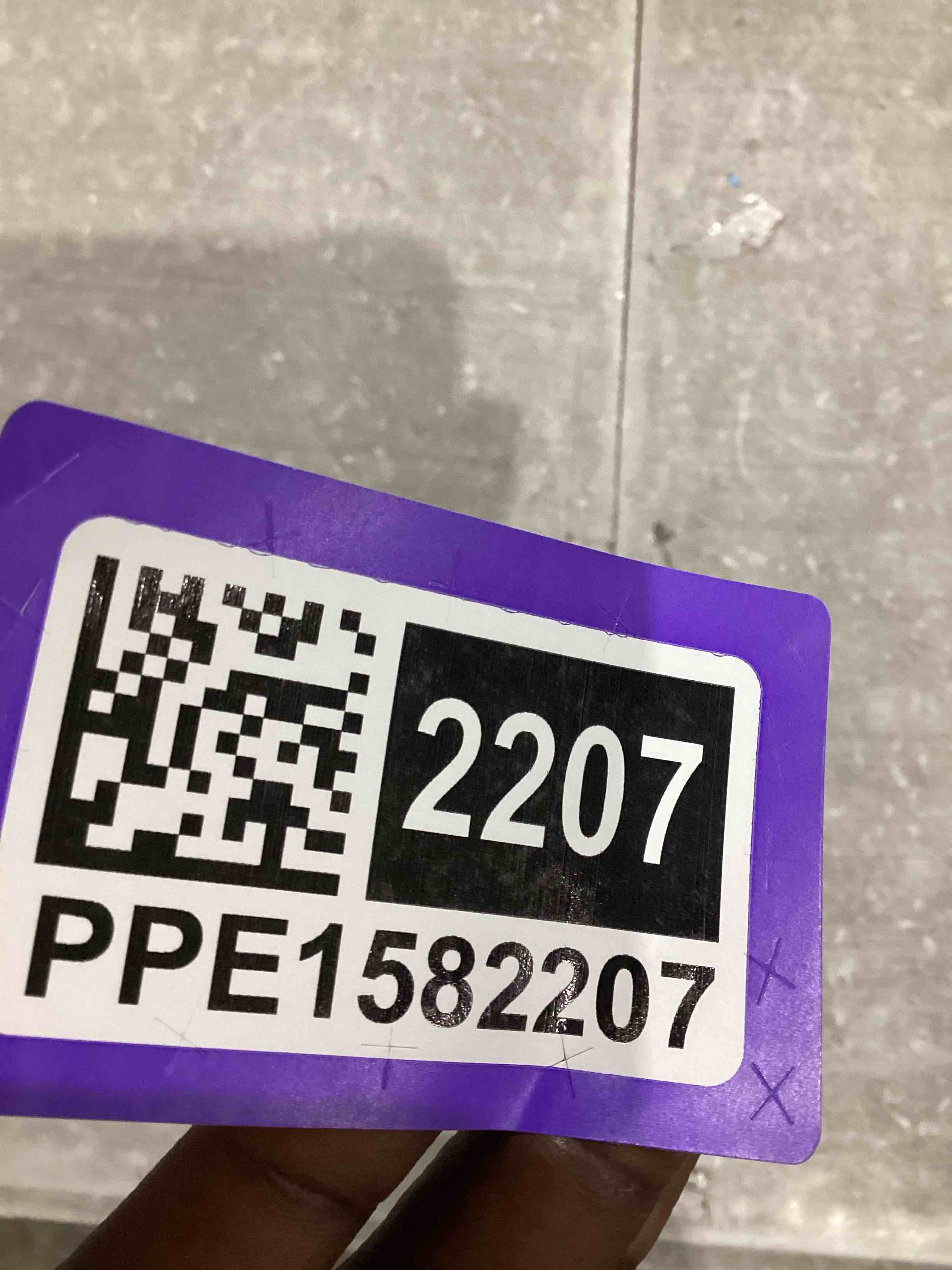 https://s3.amazonaws.com/lotting-images-prod/bidfta/PPE1582207_1745499260976.jpeg