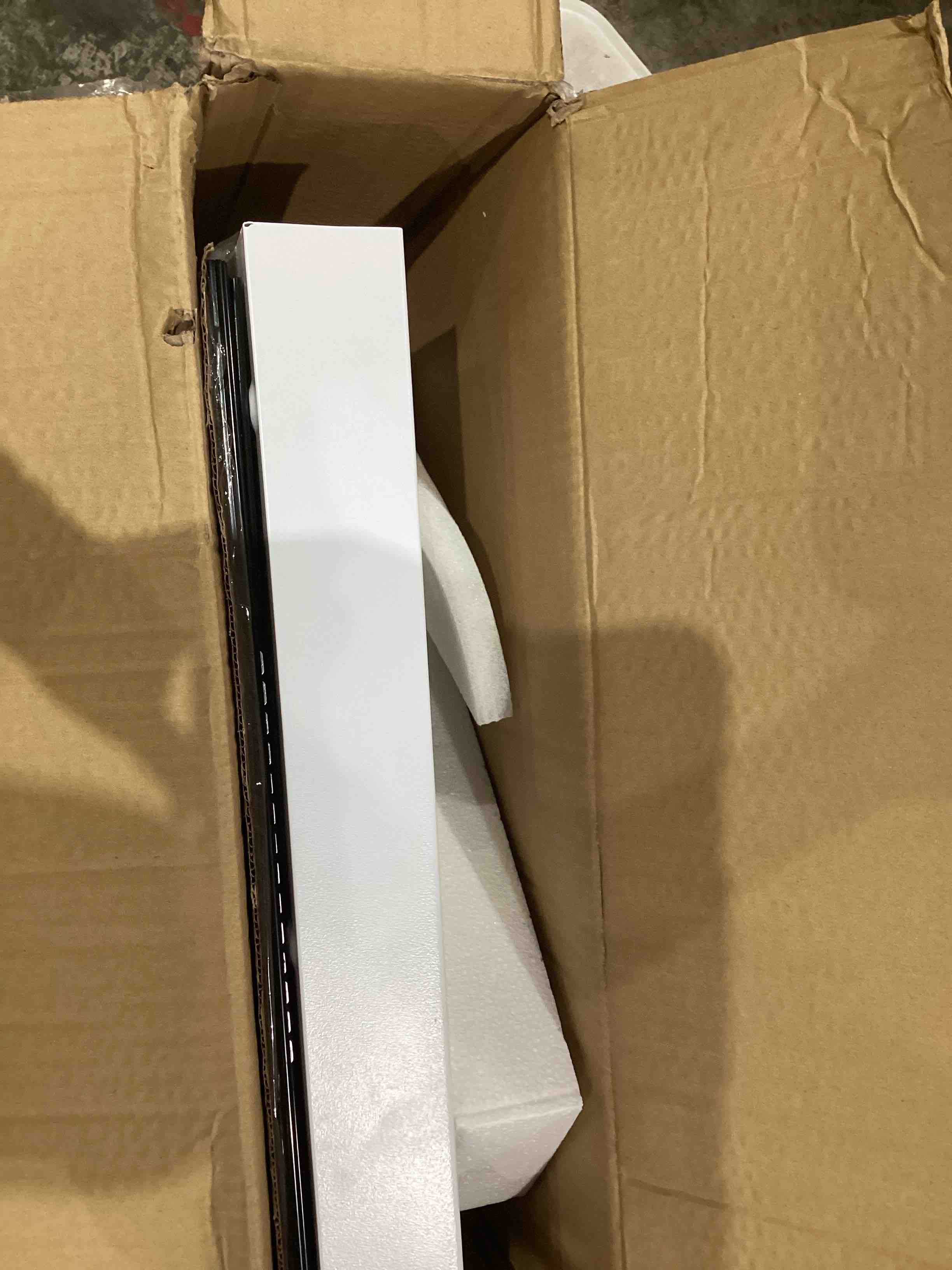 https://s3.amazonaws.com/lotting-images-prod/bidfta/PPE1582500_1745936675153.jpeg