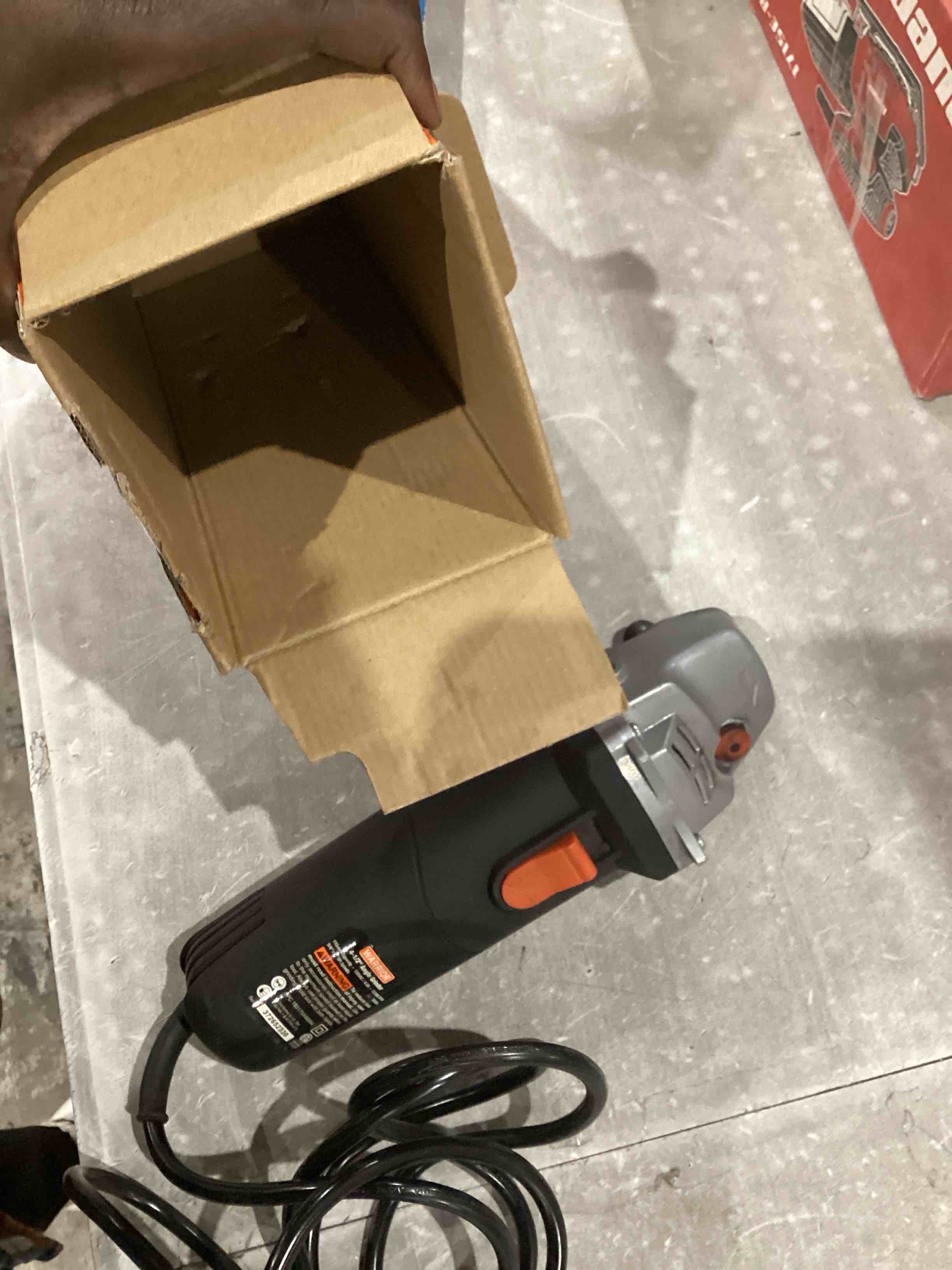 https://s3.amazonaws.com/lotting-images-prod/bidfta/PPE1582533_1745947796053.jpeg